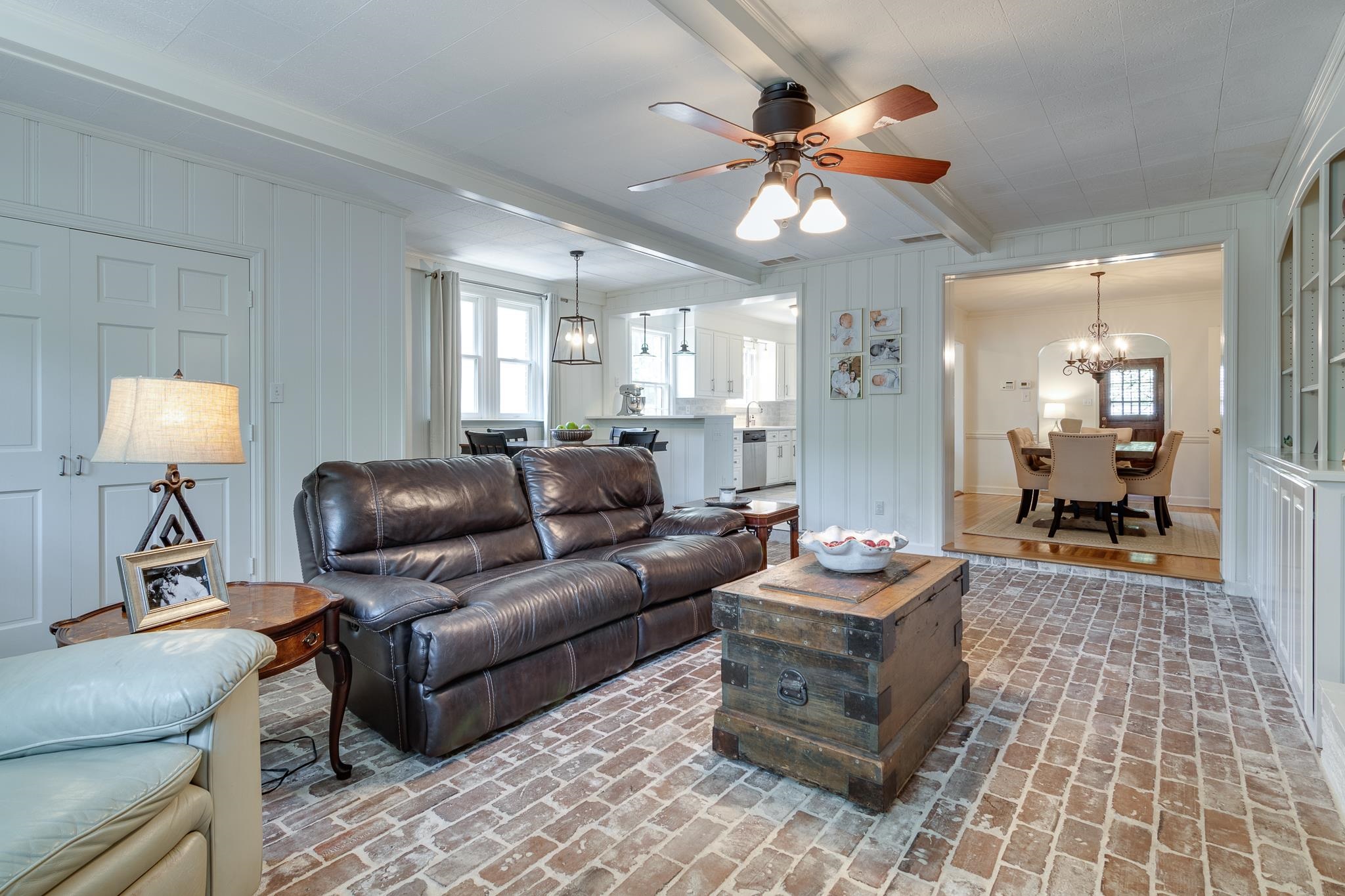 24 NORMANDY CIR