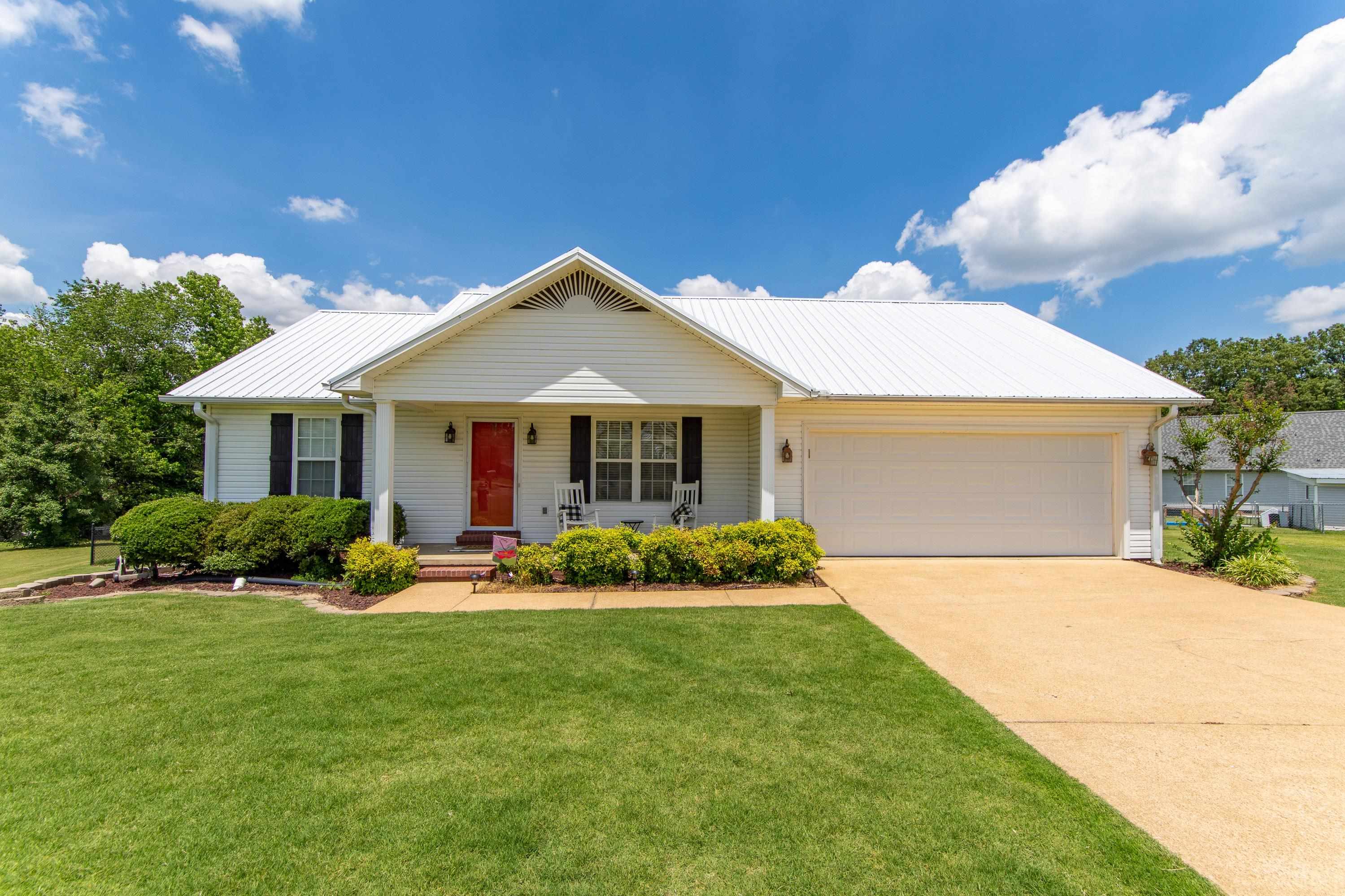 100 PRIMROSE CV, SAVANNAH, TN 38372 Crunk Real Estate Weichert