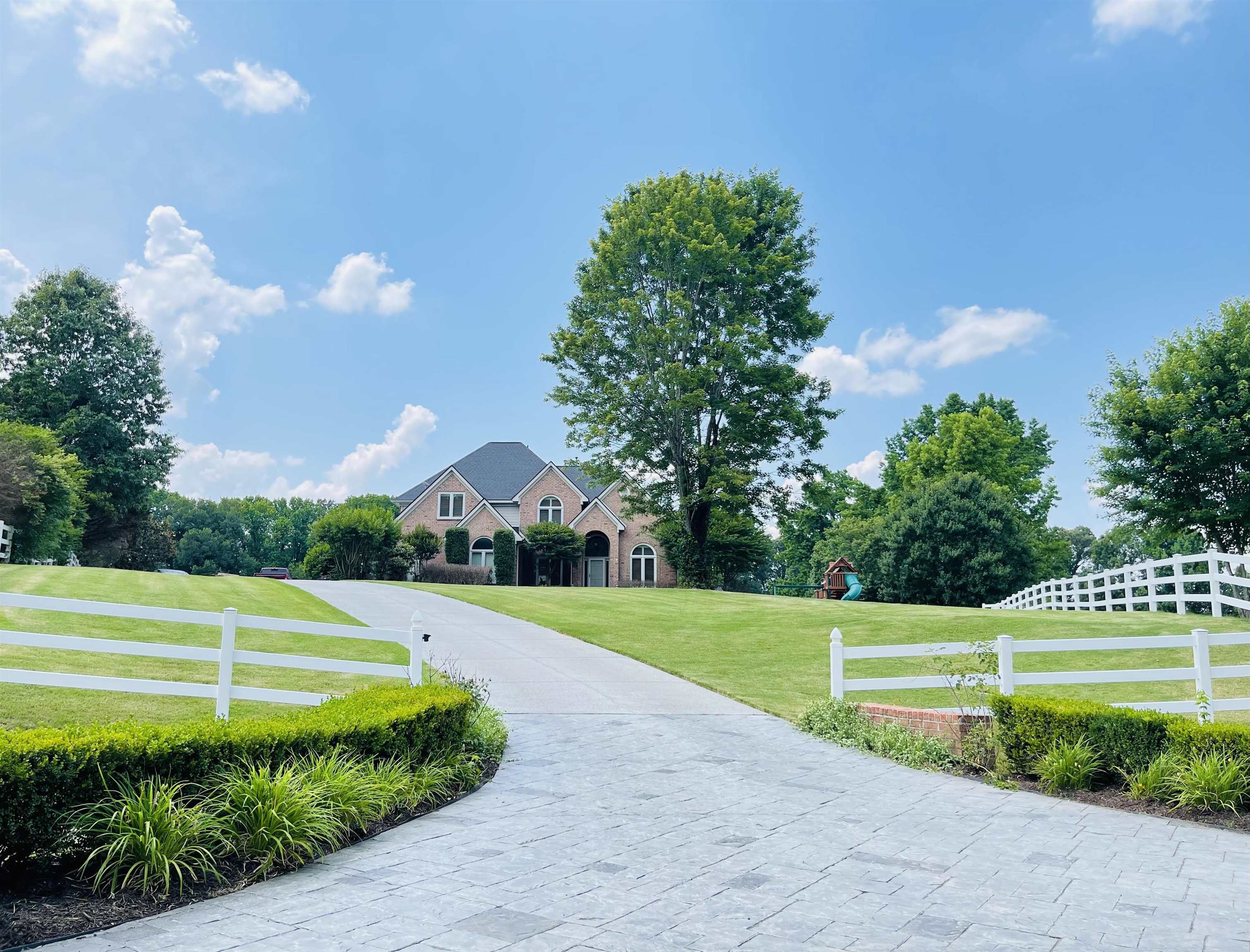 2481 BRENTS WALK CV, Eads, TN 38028