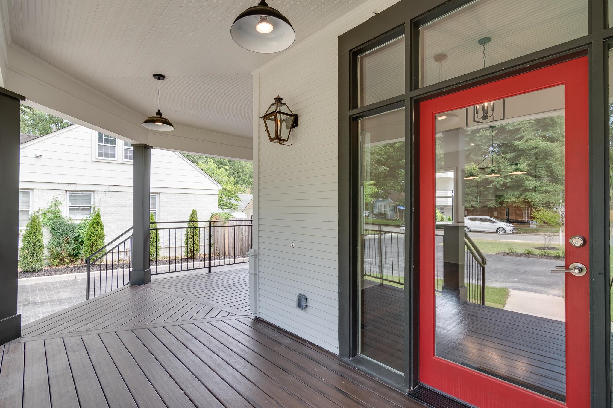 3605 CARNES AVE