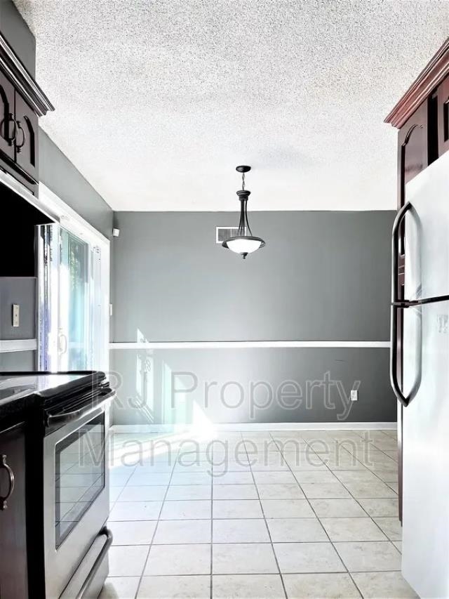 561 BROCKWOOD AVE