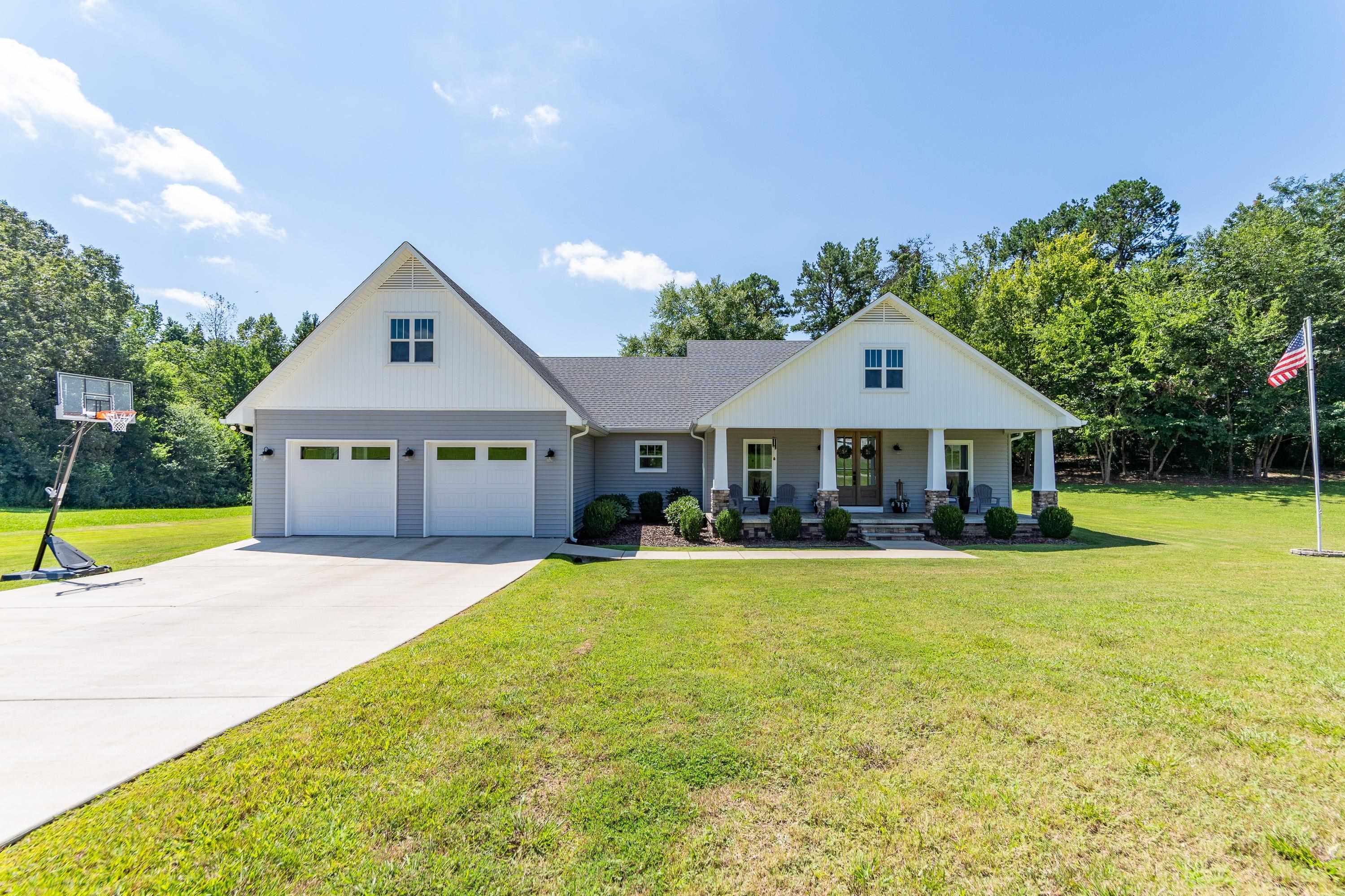 100 TITAN WAY, SAVANNAH, TN 38372 Crunk Real Estate Weichert