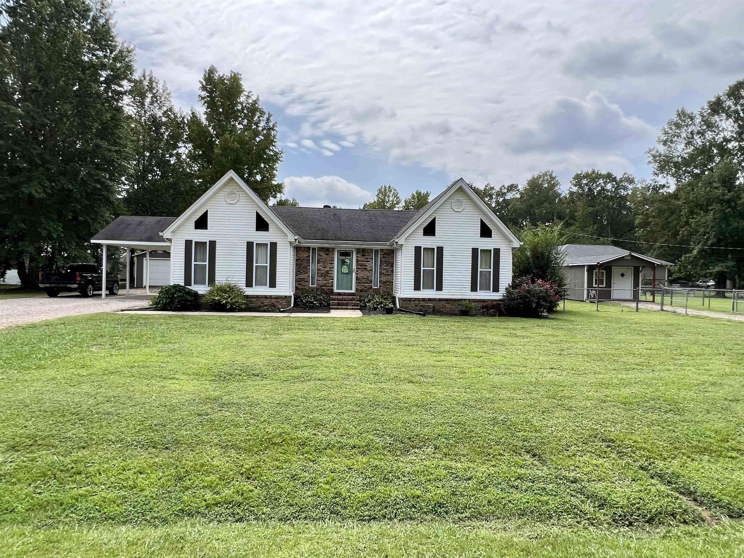 64 BARTLEY DR, SAVANNAH, TN 38372 Crunk Real Estate Weichert