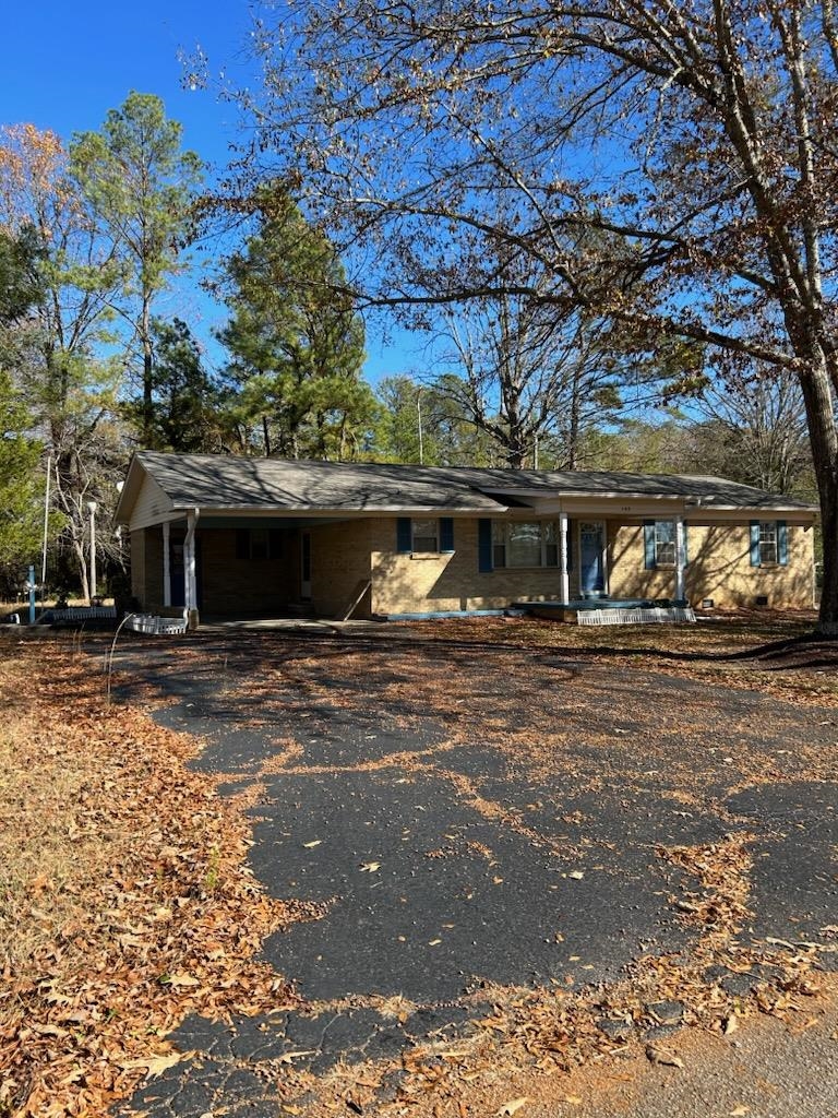 142 N TAMMY DR, SELMER, TN 38375 Justin Johnson Realty