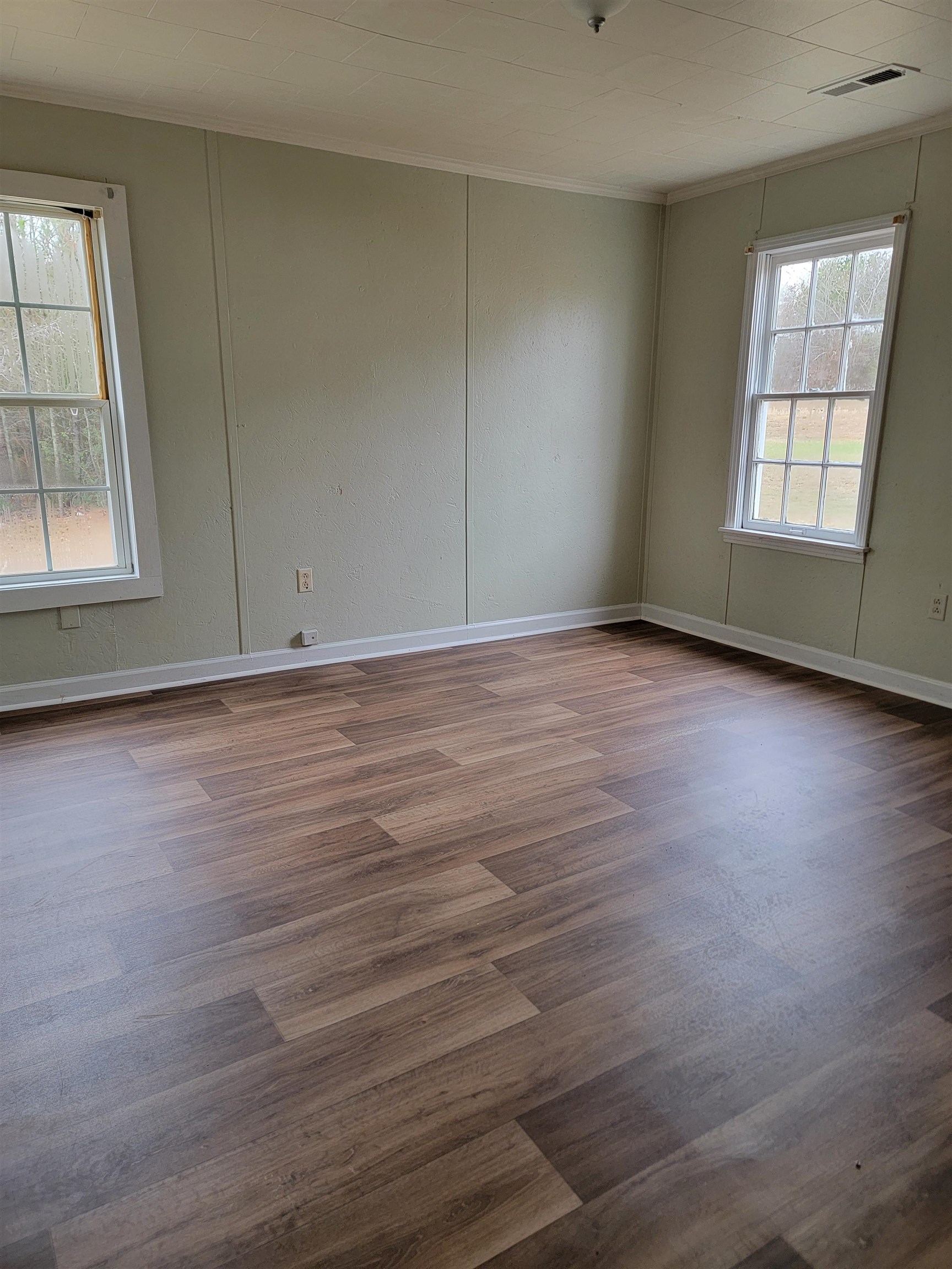 536 CIRCLE HILL DR, SELMER, TN 38375 Justin Johnson Realty