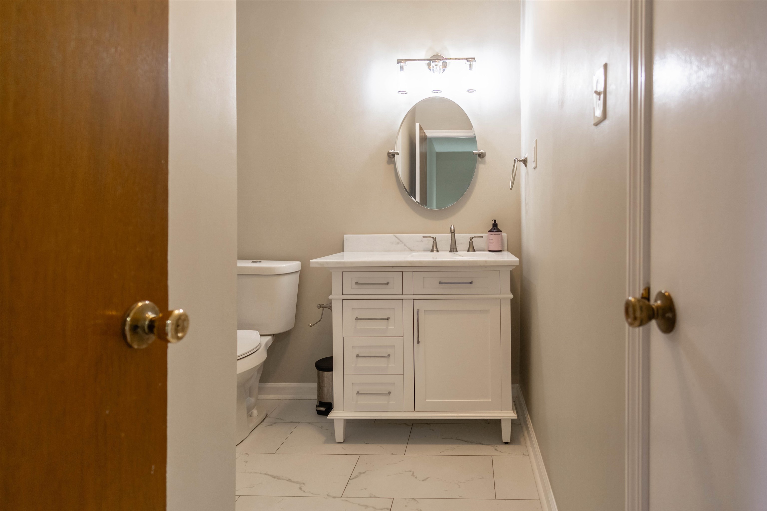 565 E MENDENVIEW DR E 565