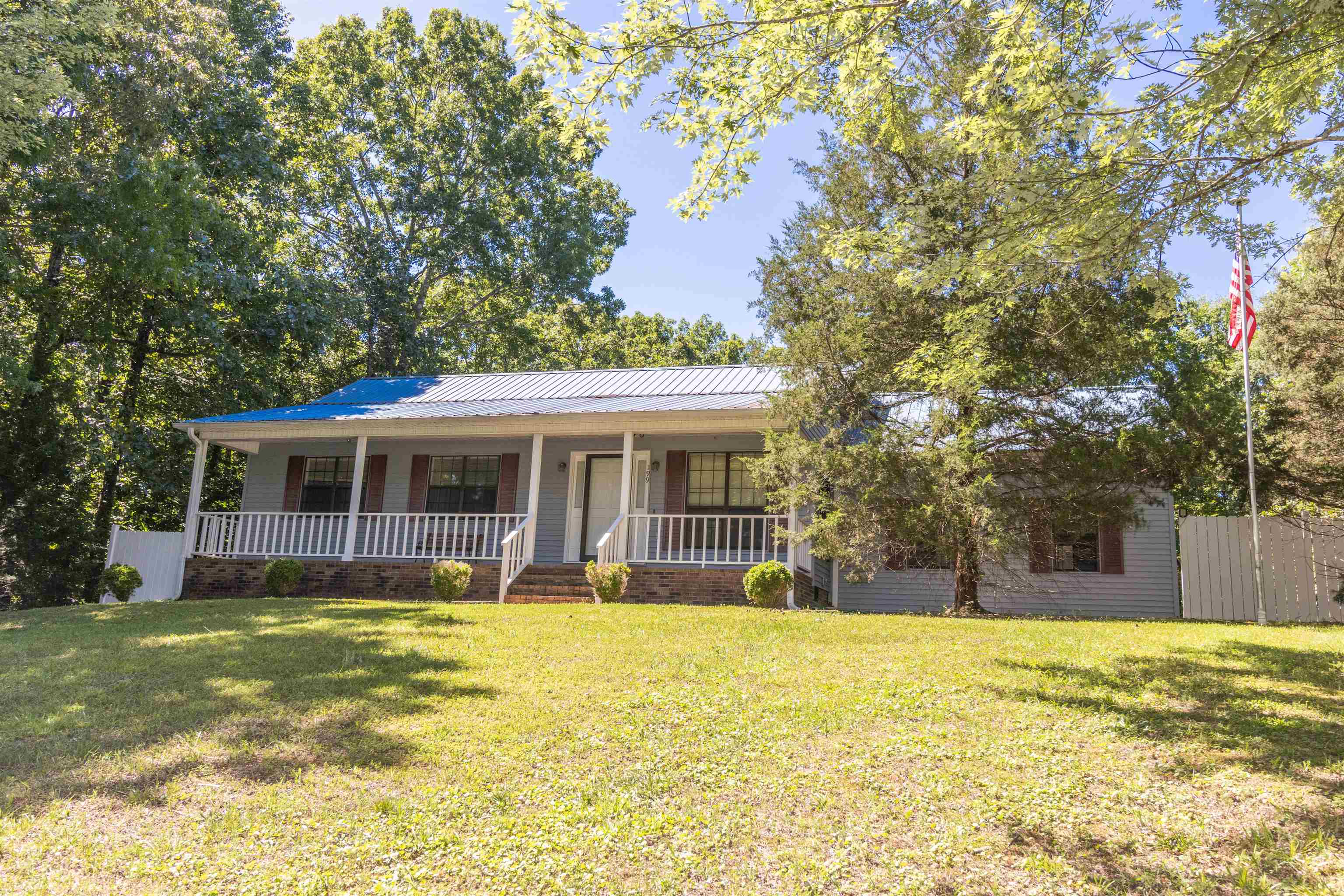 199 COX DR, SELMER, TN 38375 Farm & Home Realty Selmer, TN Real Estate