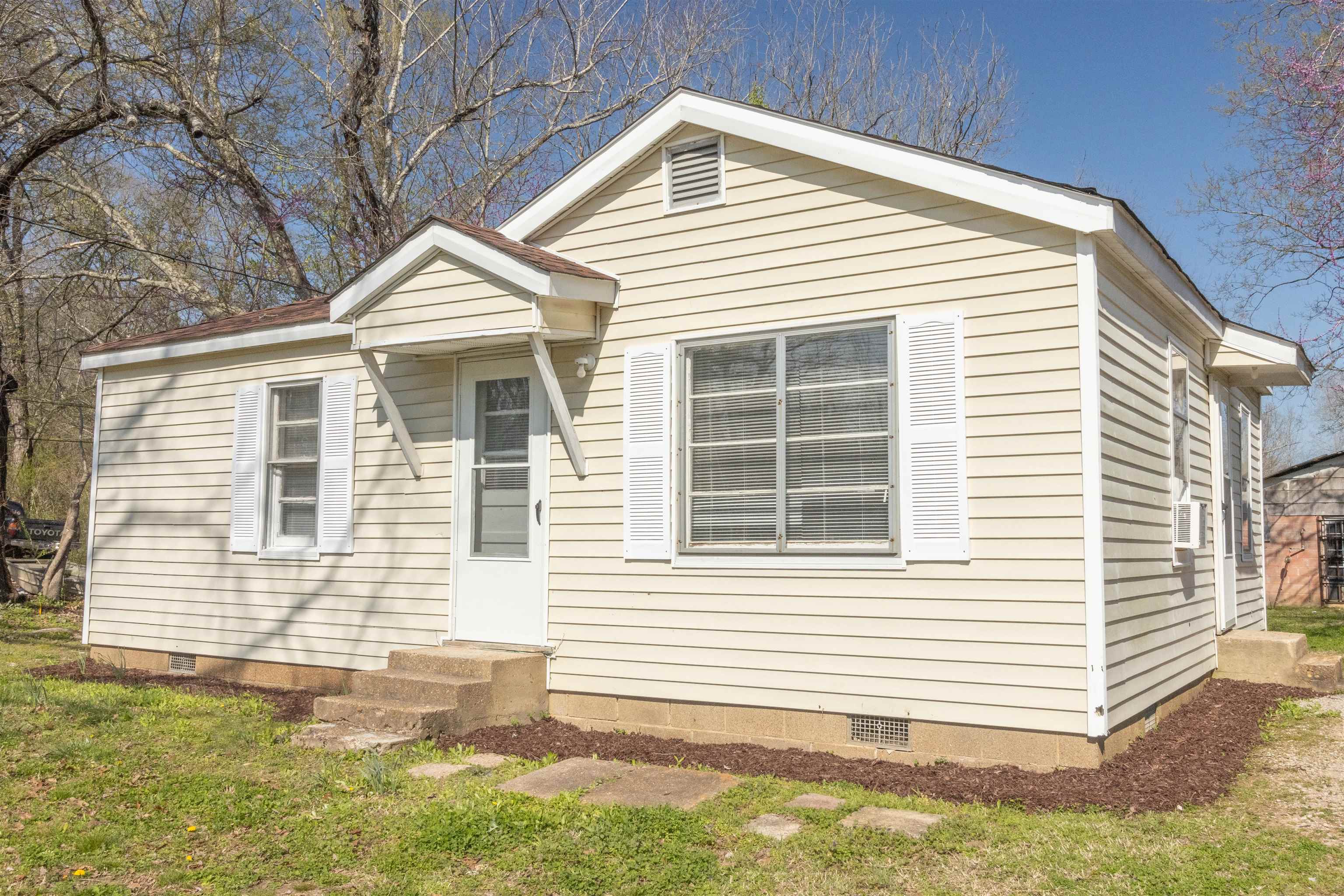 1753 BUENA VISTA RD, BETHEL SPRINGS, TN 38315 Farm & Home Realty Selmer, TN Real Estate