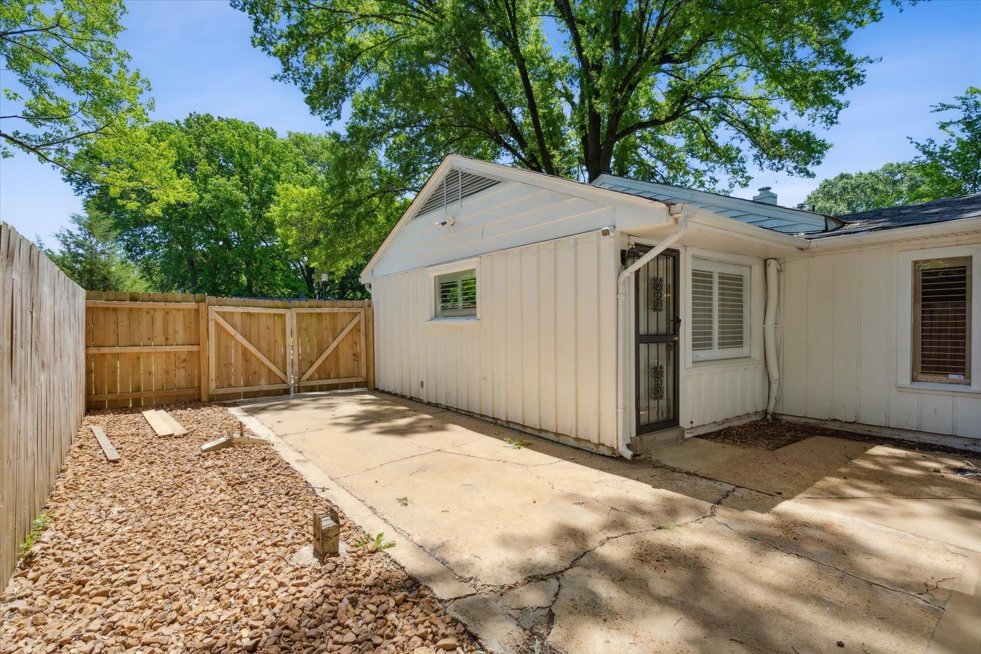 4520 Flamingo, Memphis, Tennessee image 26