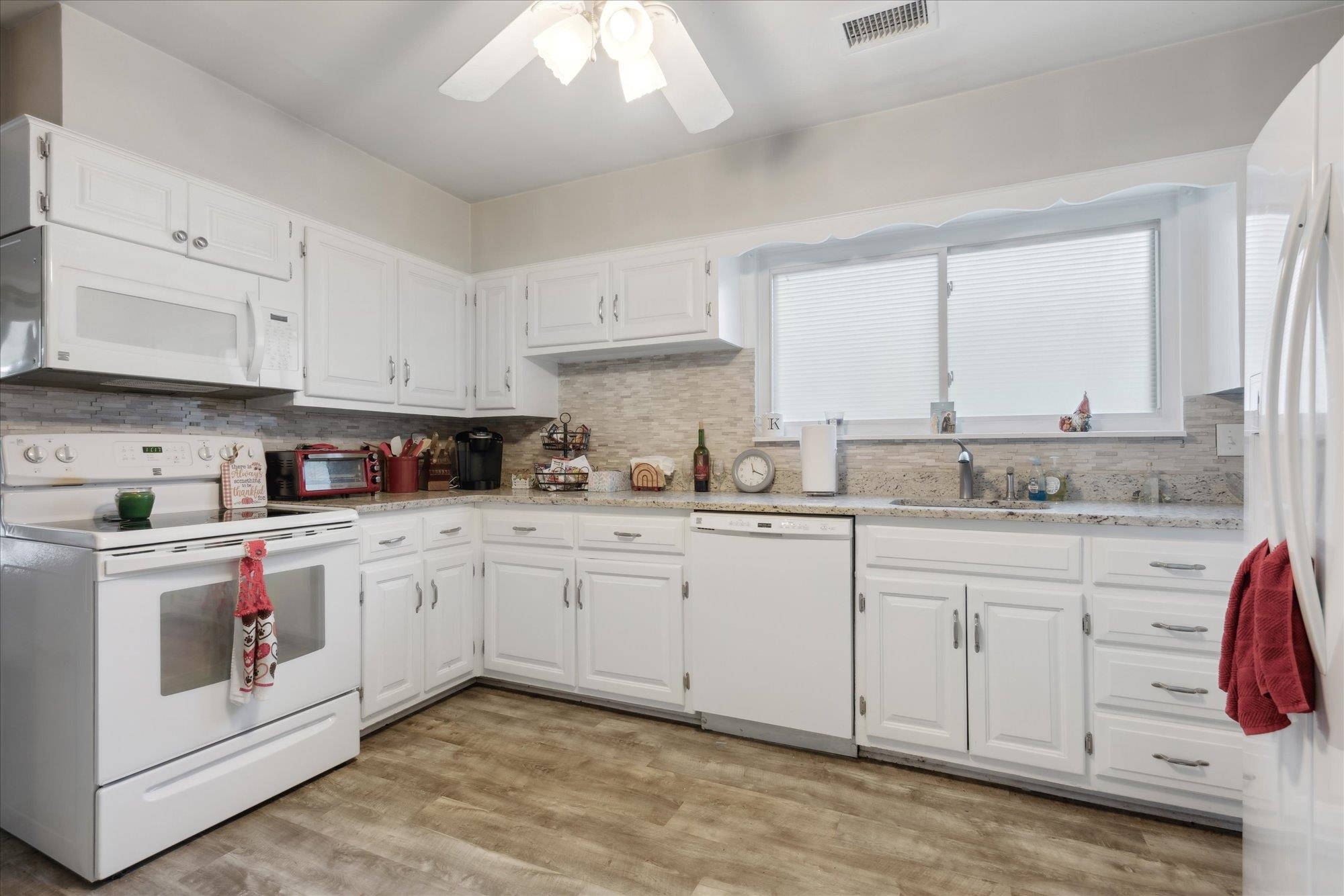 5078 Woodlark, Memphis, Tennessee image 14