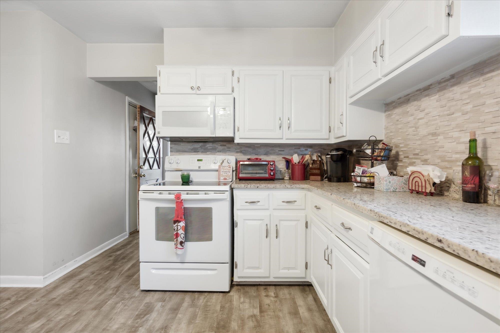 5078 Woodlark, Memphis, Tennessee image 15