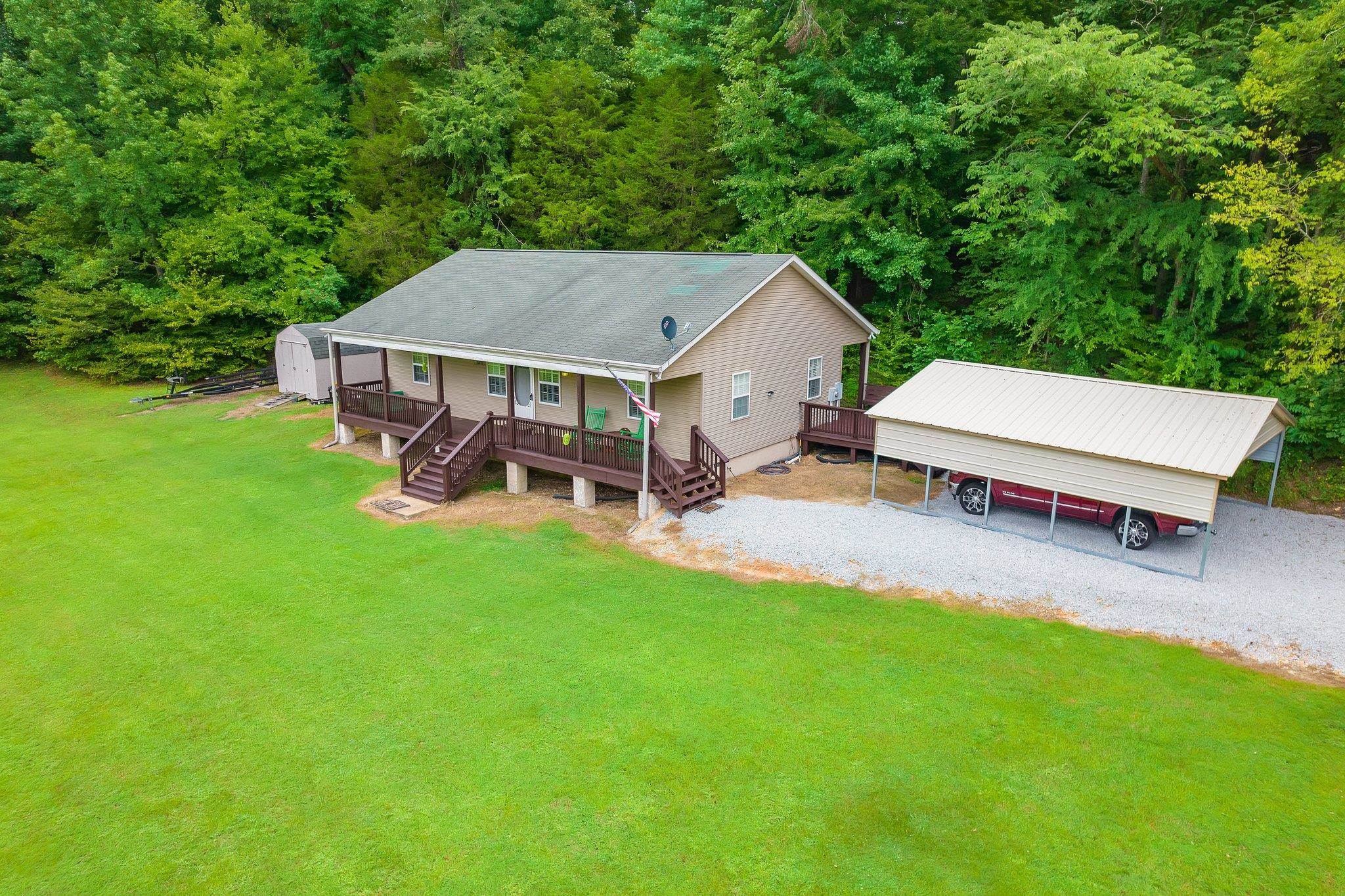 Birds eye view of property