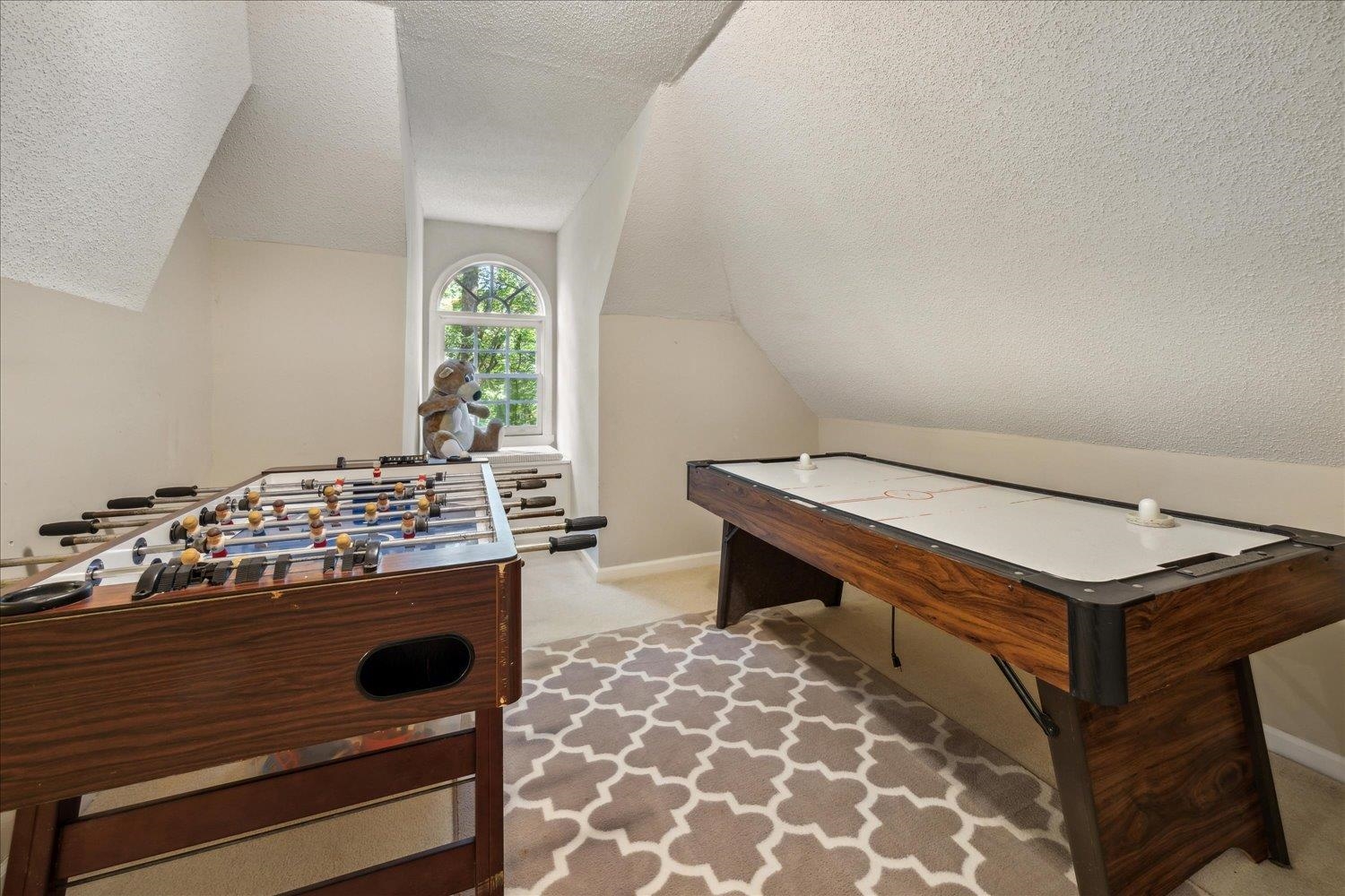 3rd FLOOR BONUS ROOM - could be an Exercise Room, Sewing Room or Media Room, etc! YOU DECIDE!