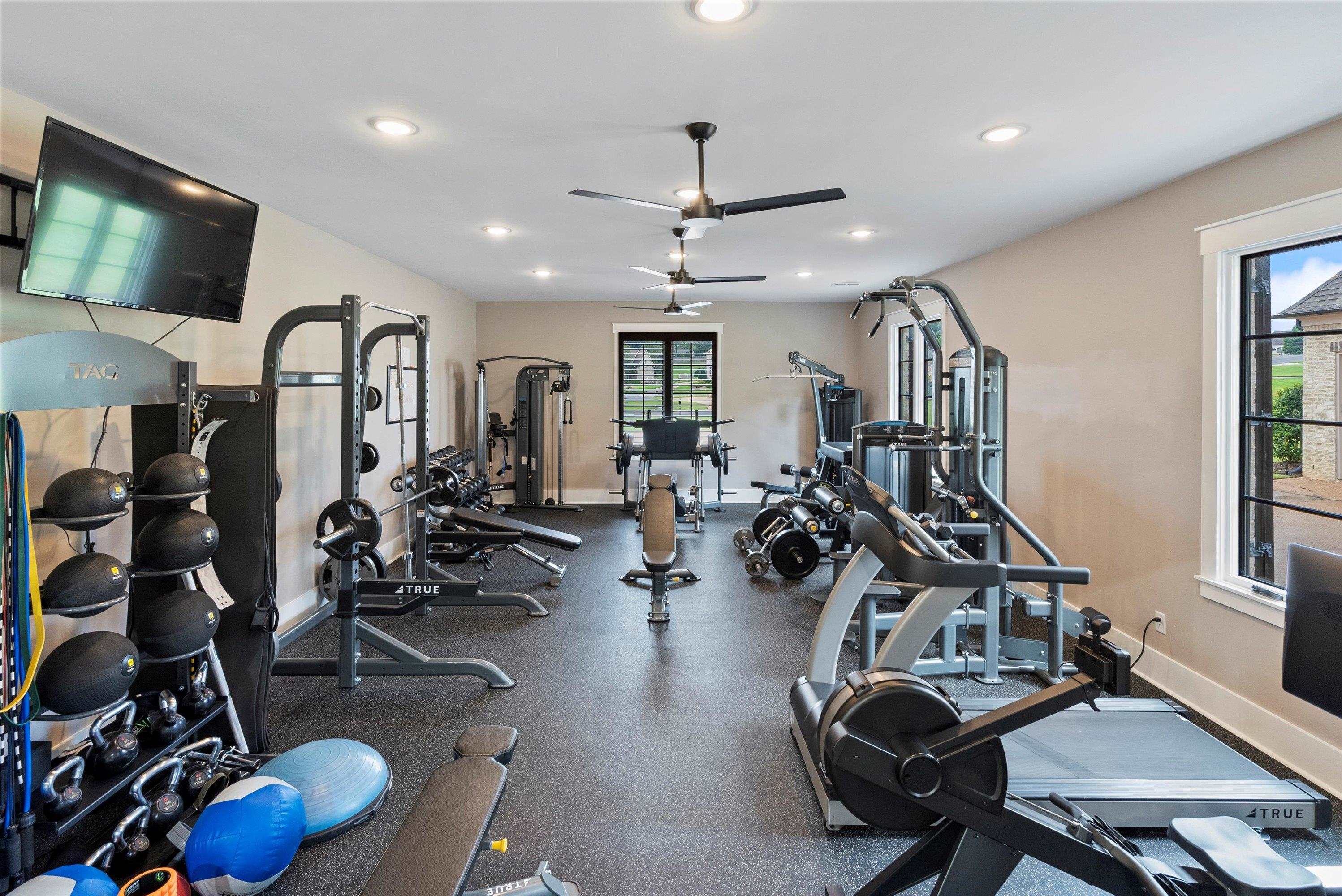 Full-Service Weight Room, Home Gym