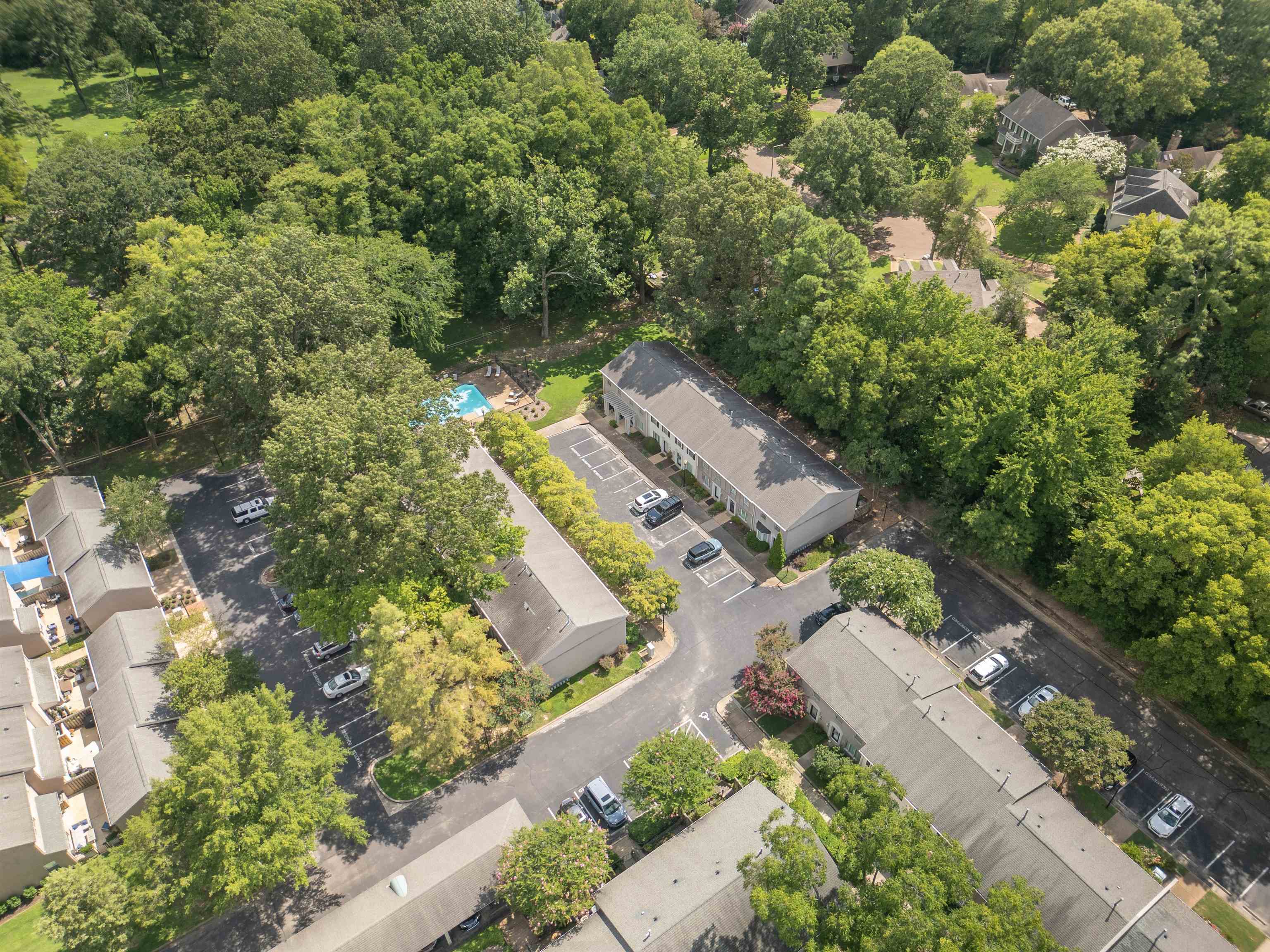 Birds eye view of property