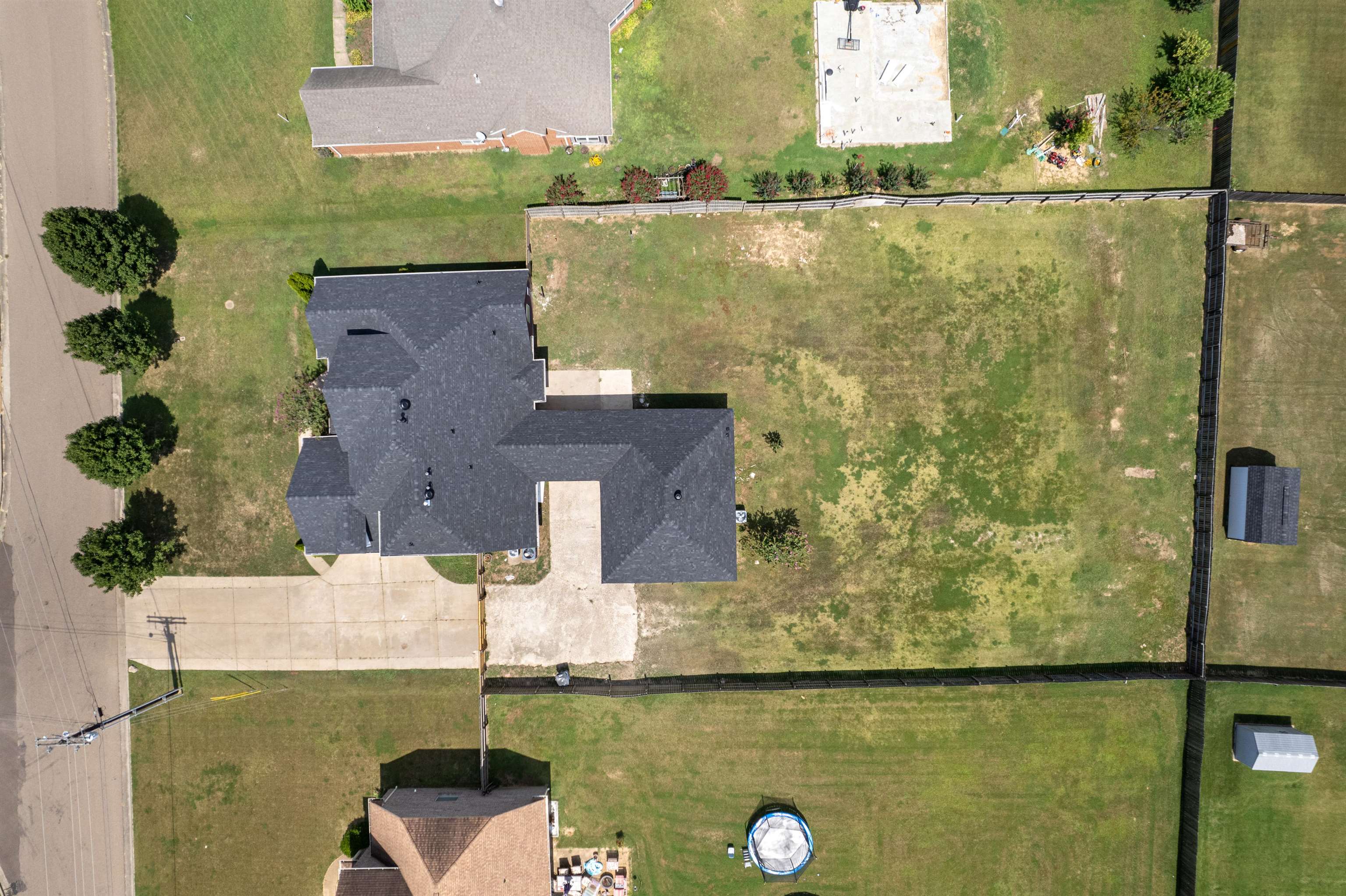 Birds eye view of property