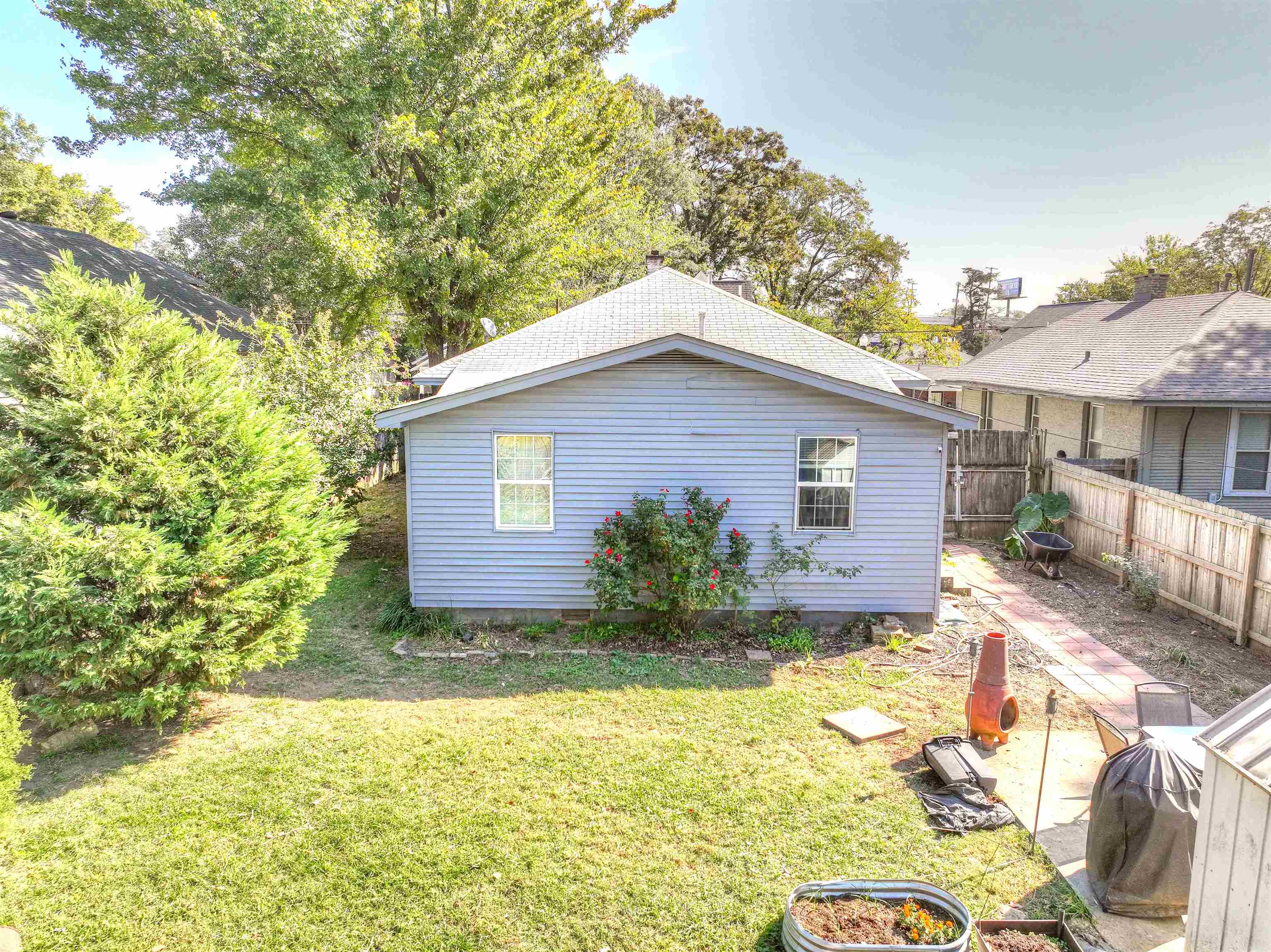 1061 Philadelphia, Memphis, Tennessee image 15