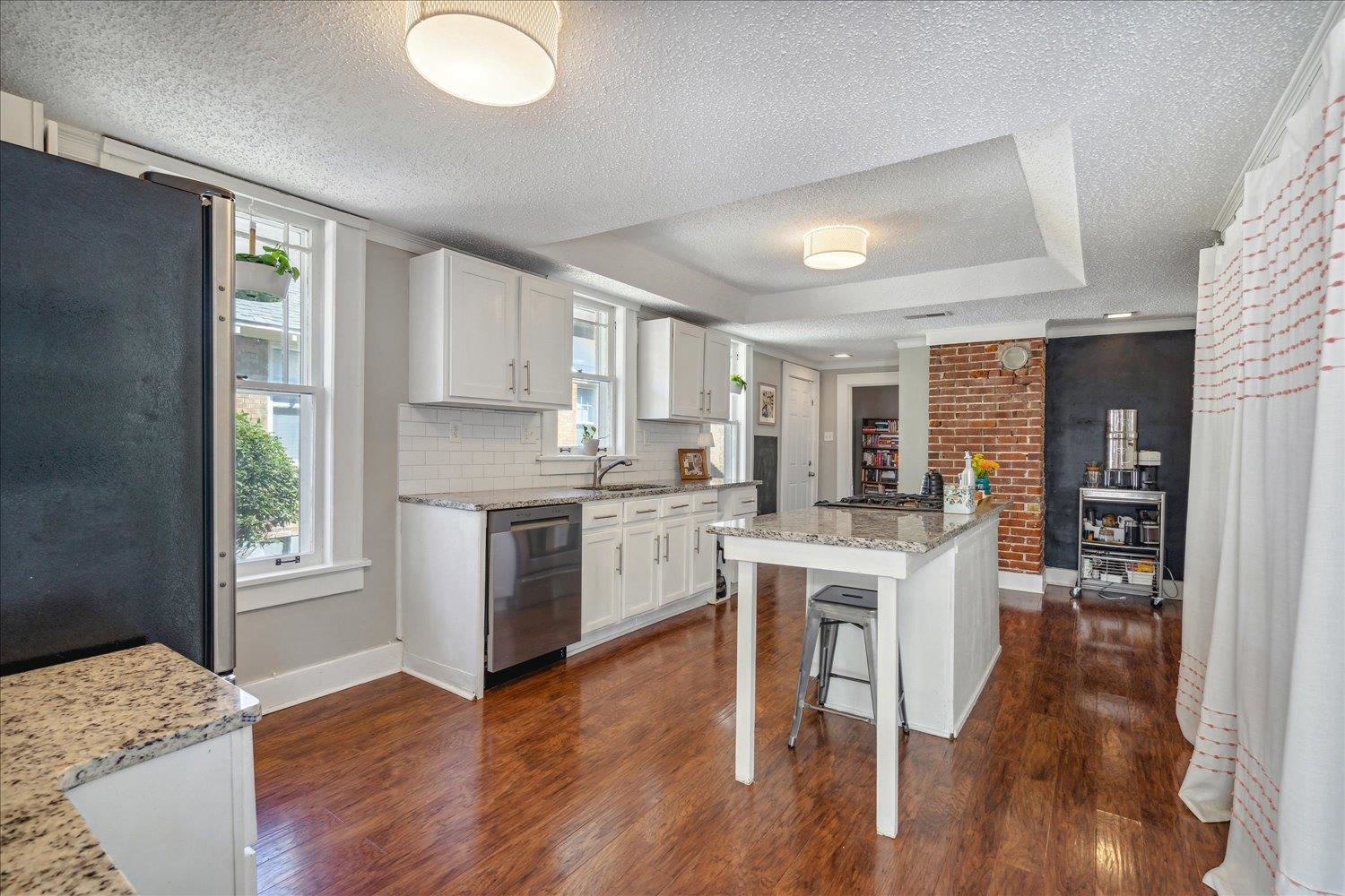 683 N Mclean, Memphis, Tennessee image 17