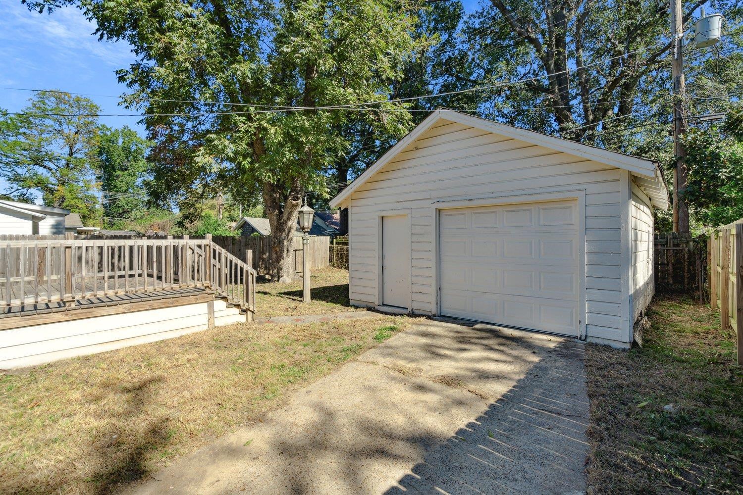 836 N Watkins, Memphis, Tennessee image 20