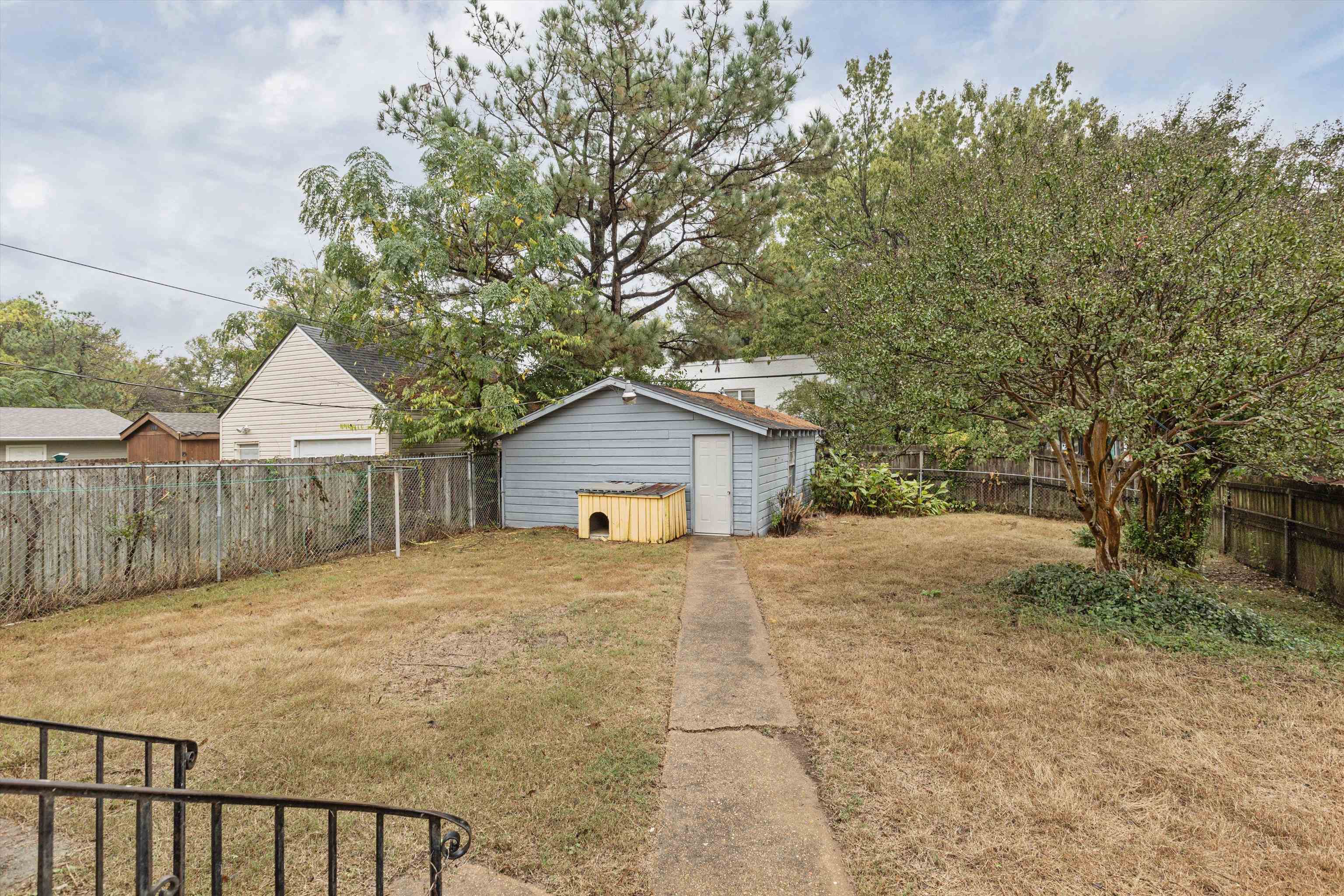1902 Evelyn, Memphis, Tennessee image 22
