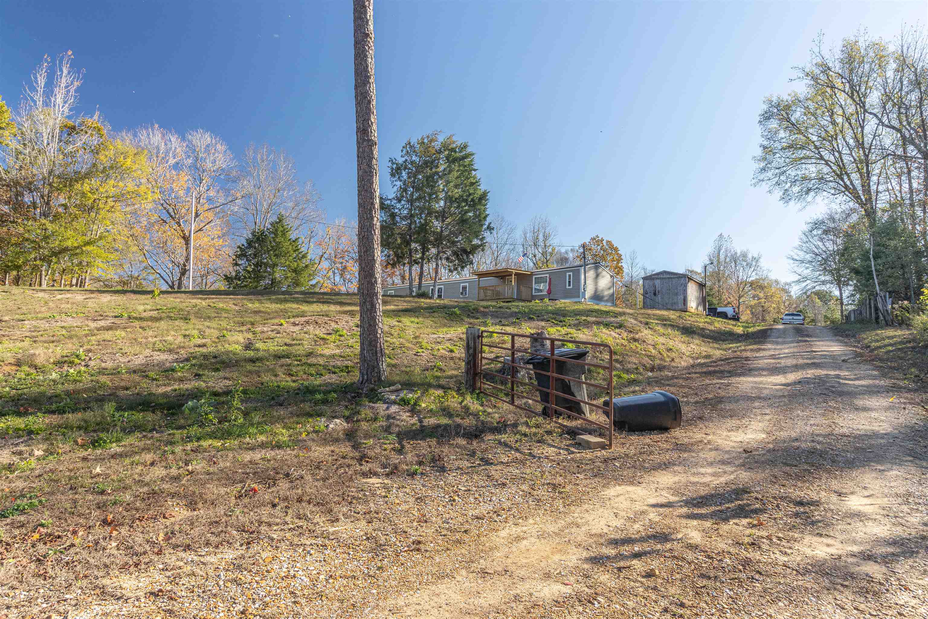 1670 Rose Creek, Selmer, Tennessee image 20