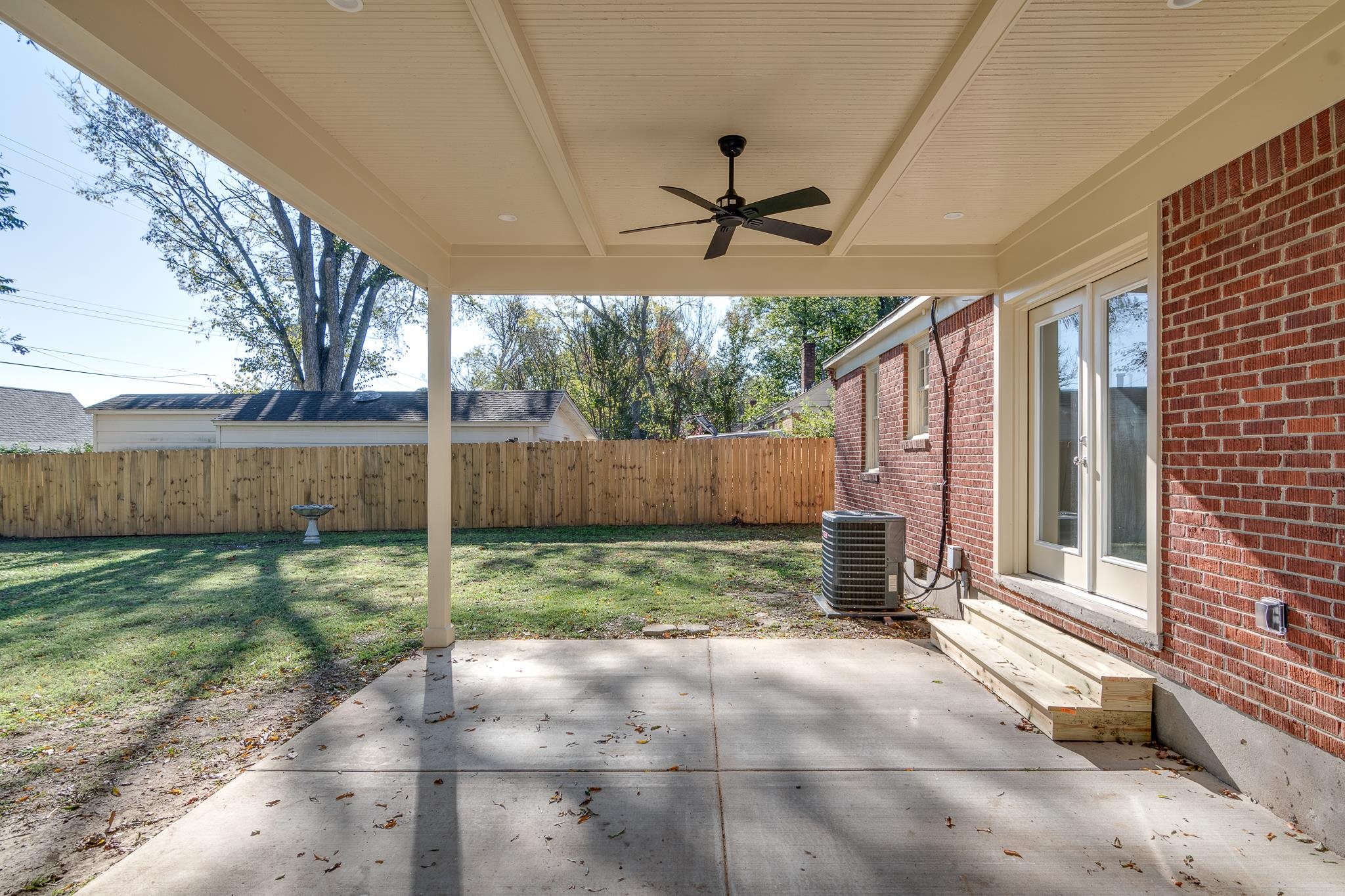 View of patio / terrace with ceiling fan and central AC unit