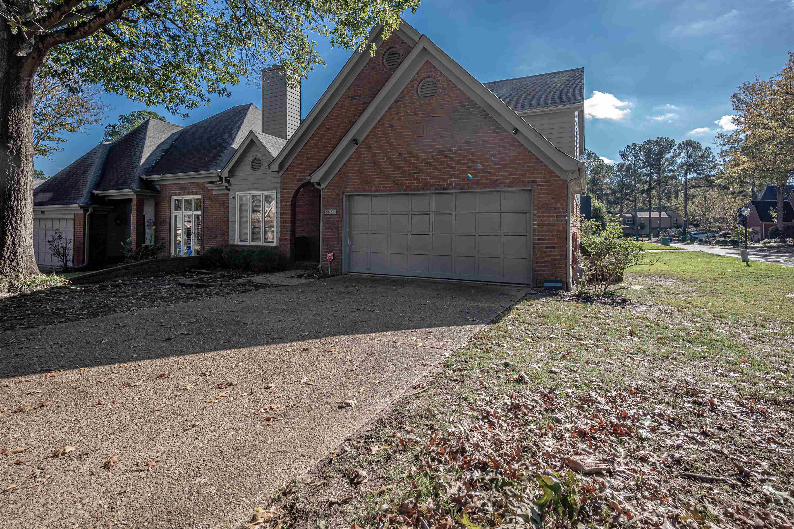View of front of home featuring a garage