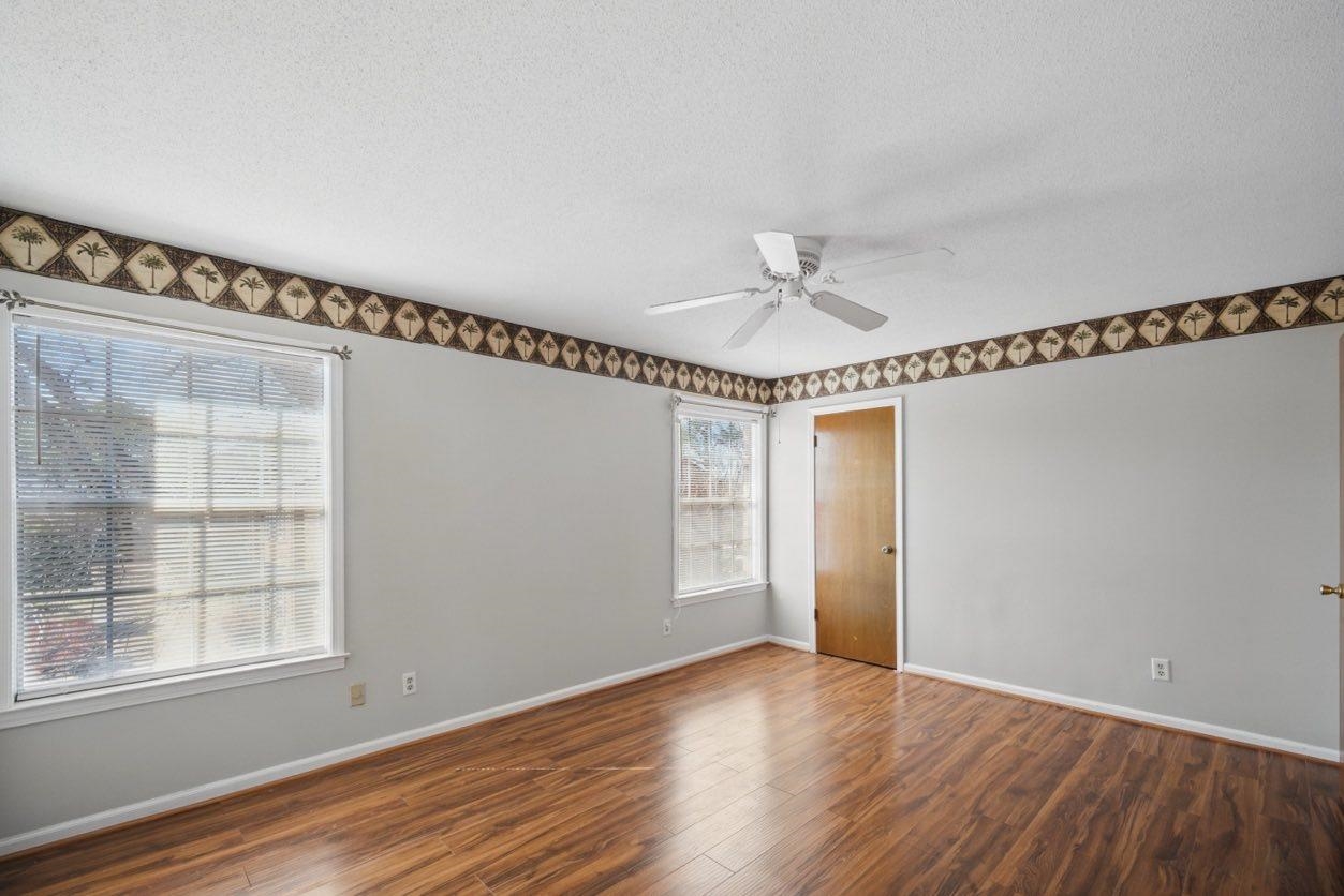 565 E Mendenview Dr 565
