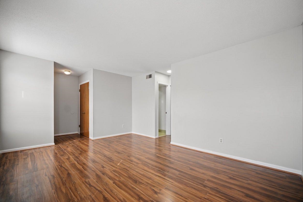 565 E Mendenview Dr 565