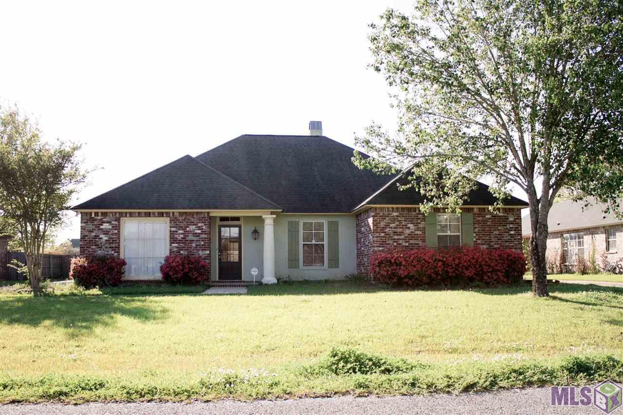 Tao Fang Dawson Grey Real Estate Realtor in Baton Rouge, Louisiana