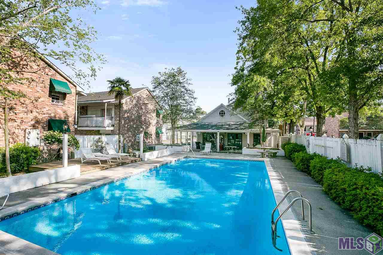 Jefferson Hills Condominiums