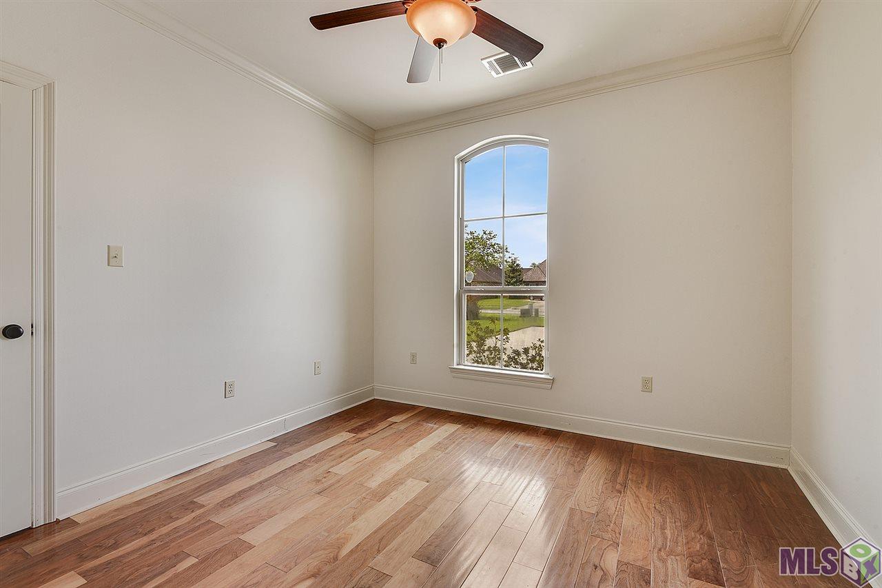 13166 MOSS POINTE DR, Geismar, Louisiana, 70734