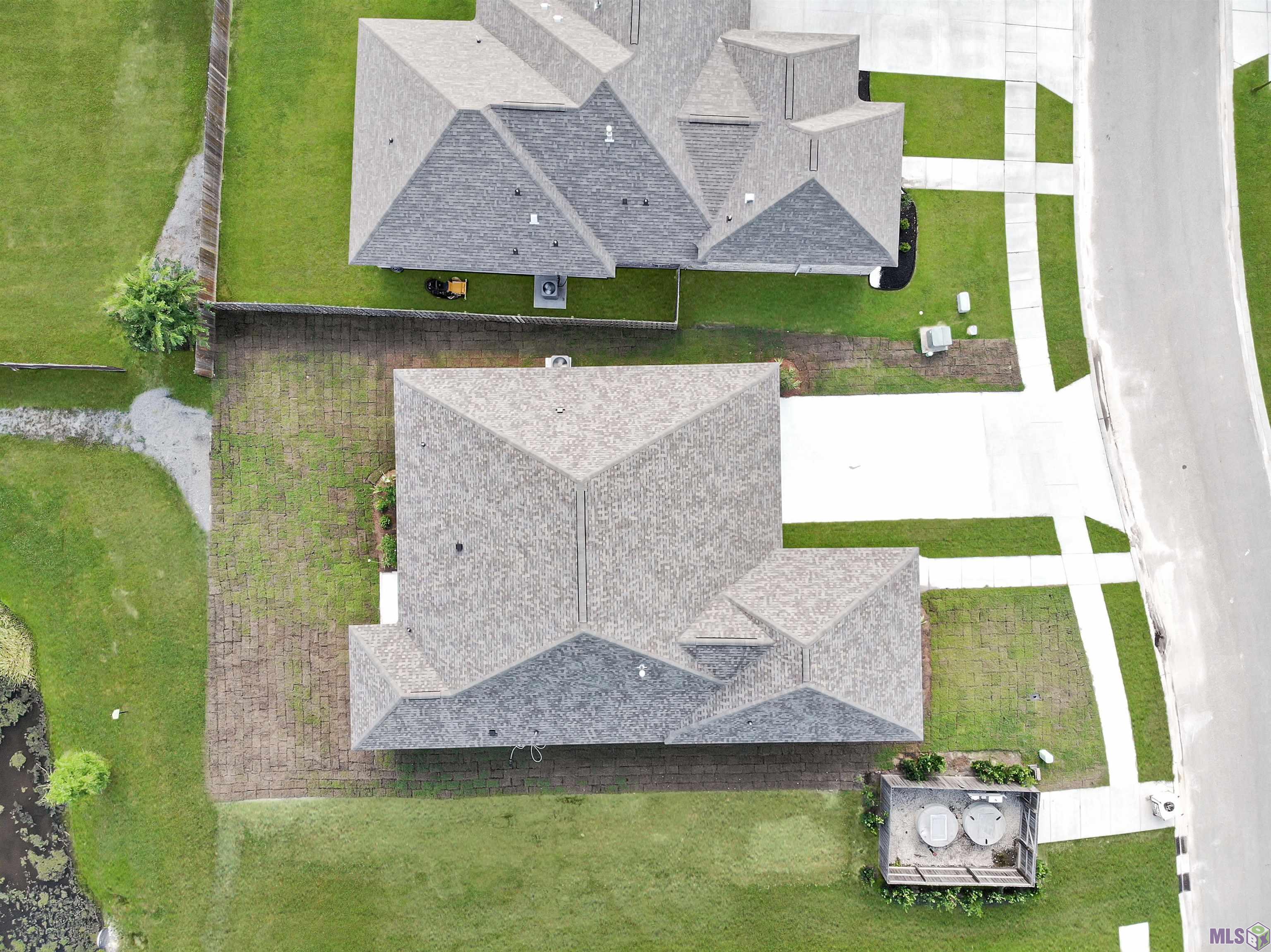 Homes for sale in Denham Springs, LA | 1124 Irish Ivy, Denham Springs, LA 70726 | MLS# RABR2025009999