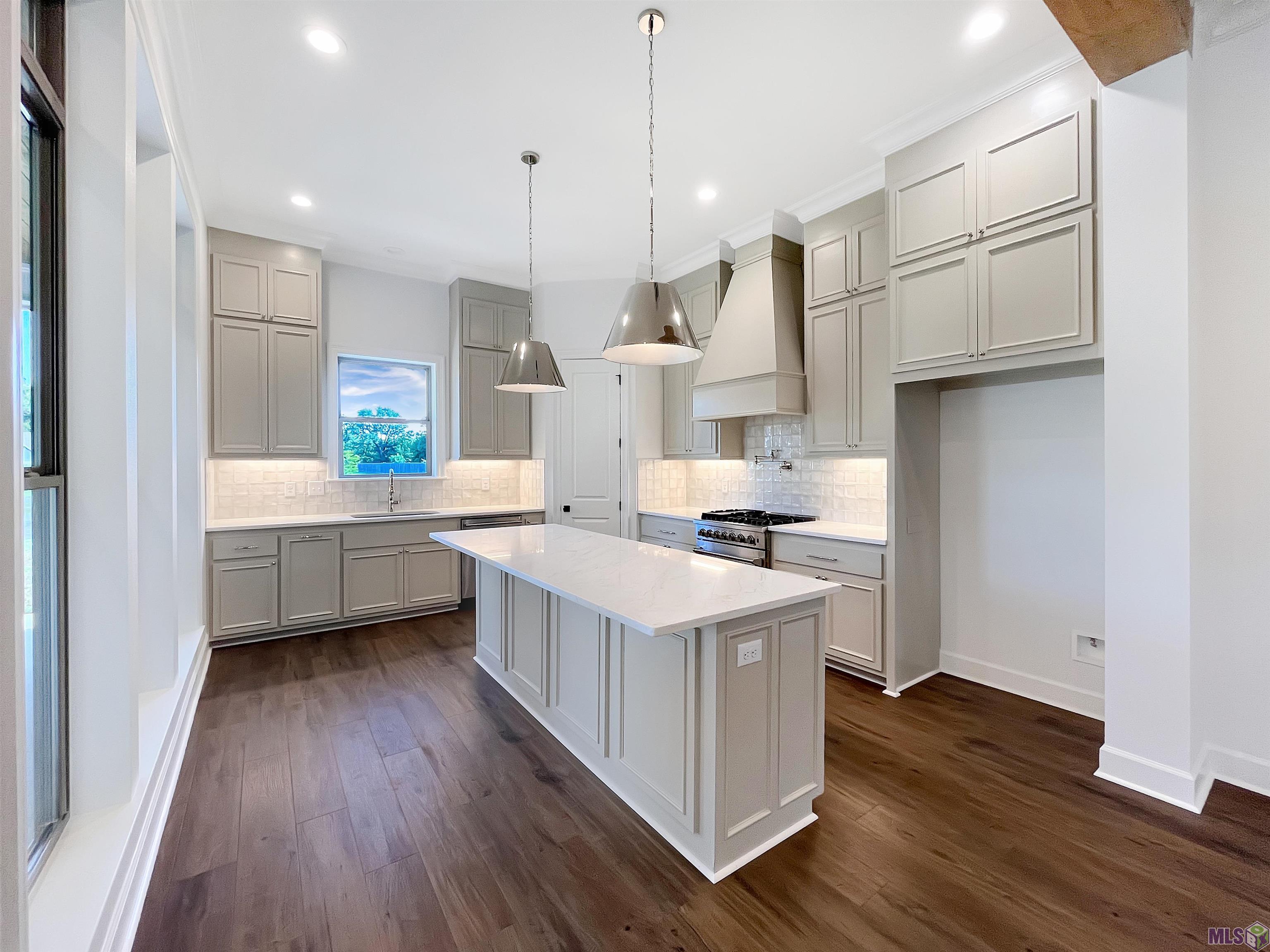 Homes for sale in Denham Springs, LA | 1124 Irish Ivy, Denham Springs, LA 70726 | MLS# RABR2025009999