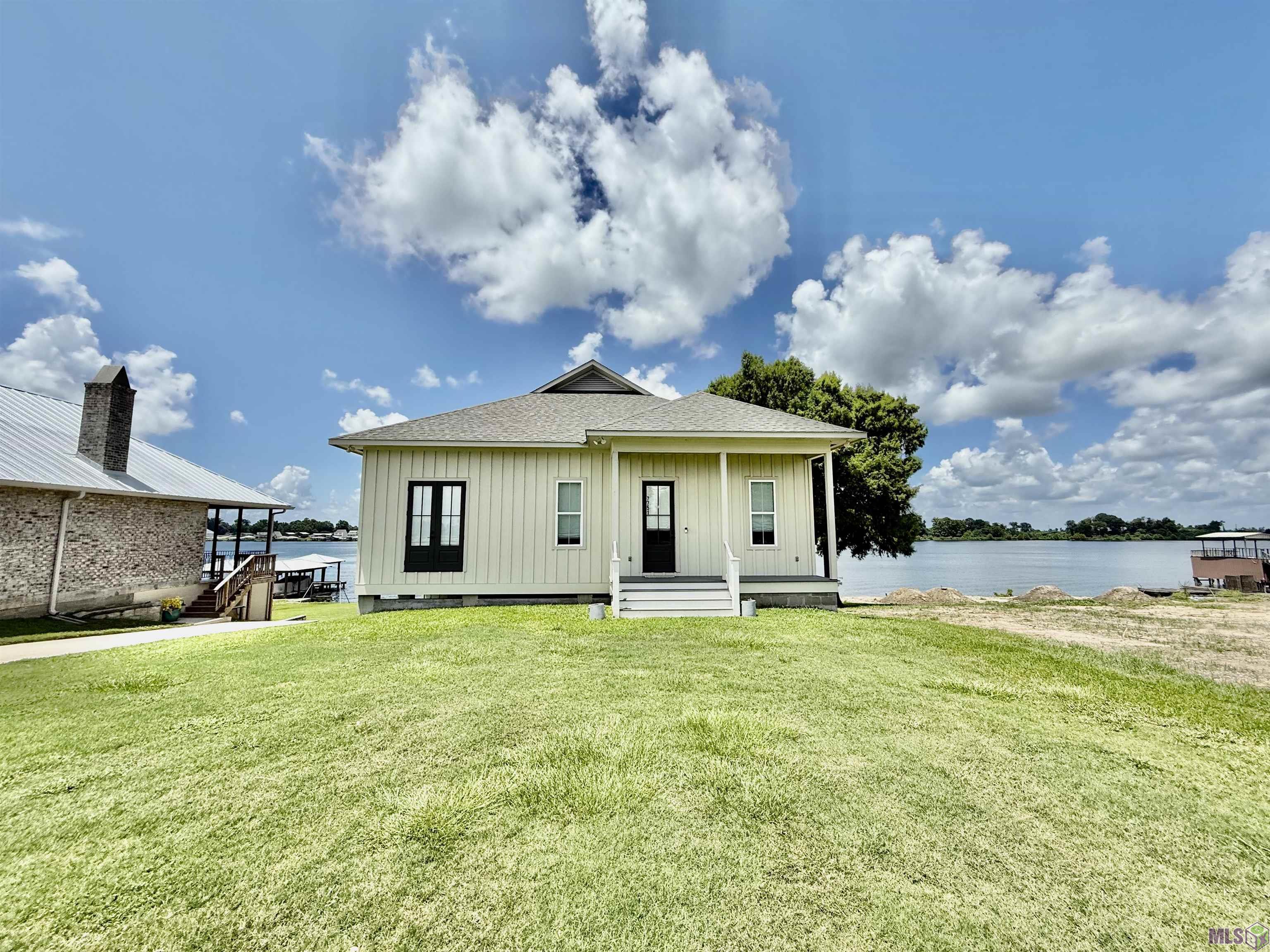 Homes for sale in Ventress, LA | 7751 Island Rd, Ventress, LA 70783 | MLS# RABR2025013639