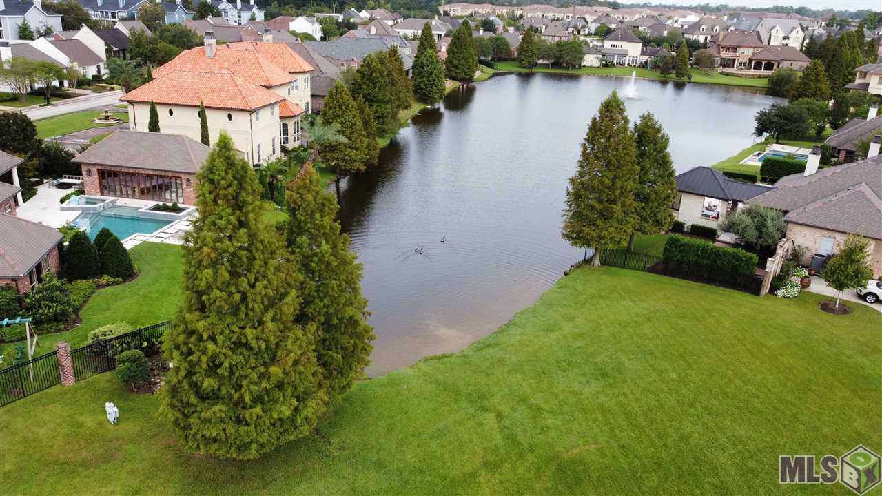 99 Bocage Lake Dr