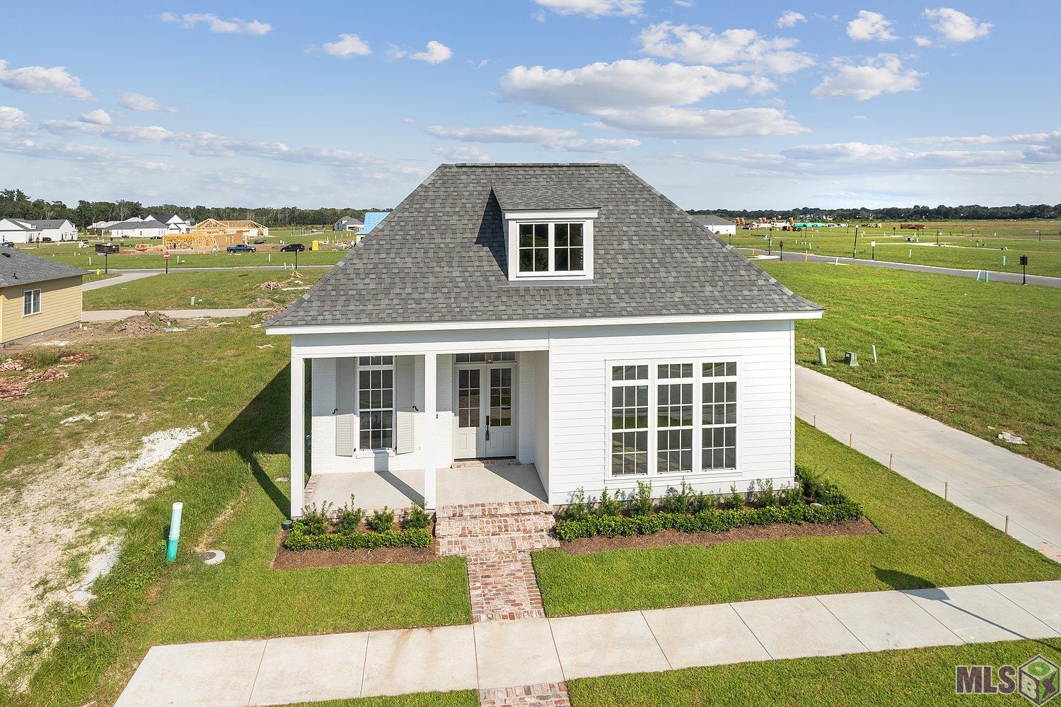 13733 Harveston Mill Drive, Baton Rouge, LA 70810 MLSBOX