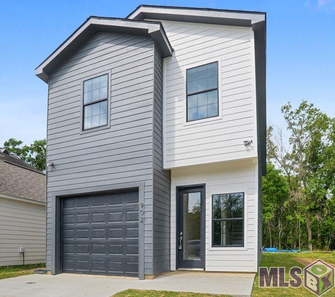 Beautiful new construction two story home in the Audubon Place neighborhood with 1658 sq. ft. The new construction home has three bedrooms and two and half bathrooms, fire place, garage, back porch and nice back yard. The newly constructed home will be the perfect place to call home!