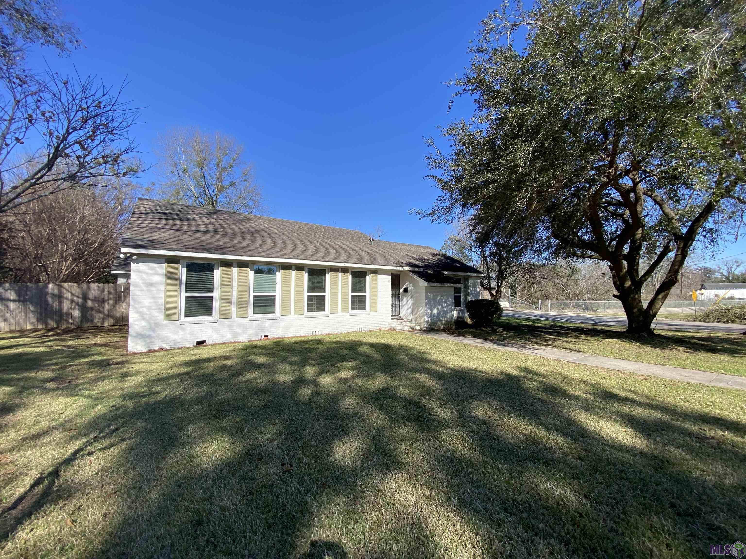Homes Near LSU between 200,000 and 250,000