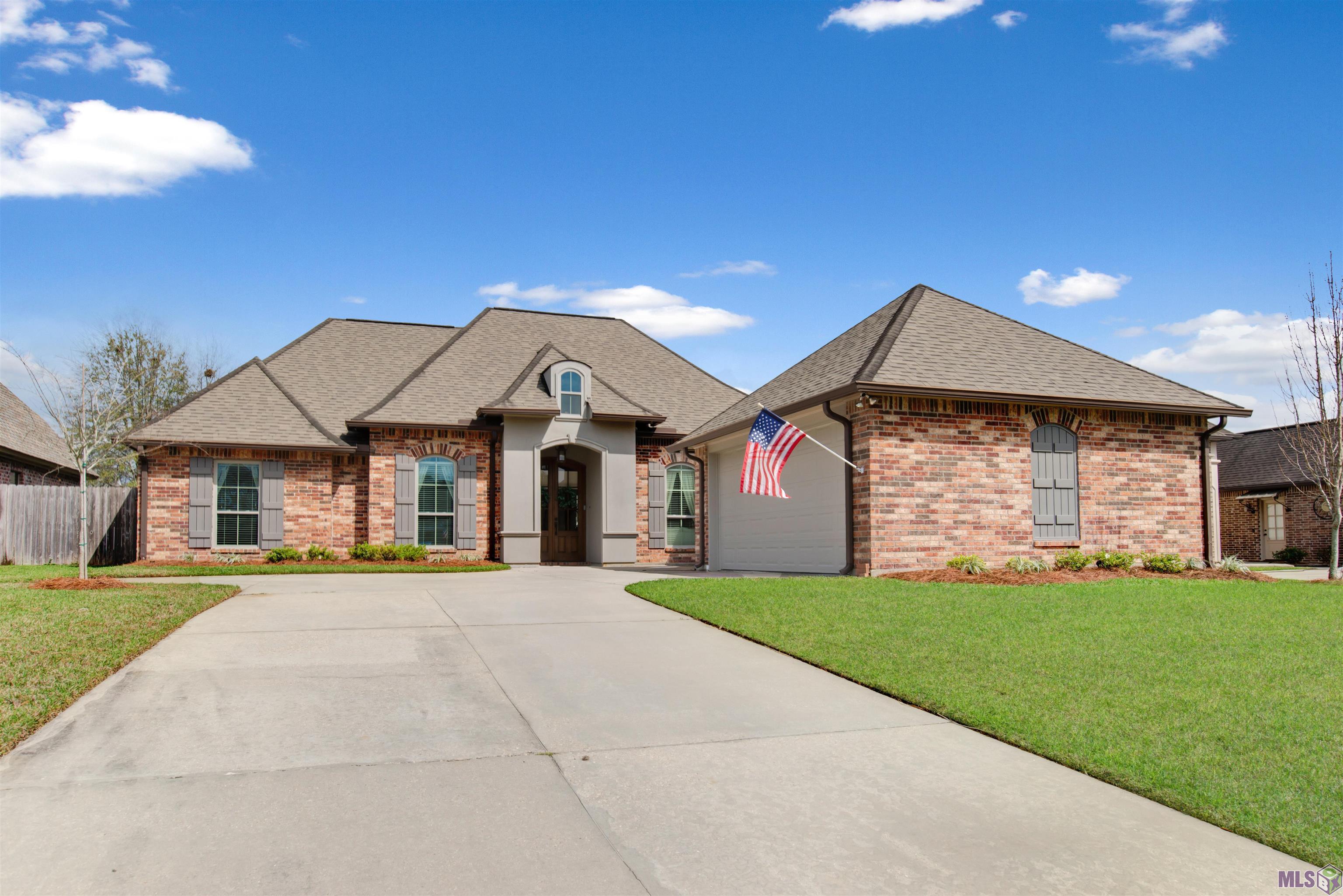 18630 Old Maplewood Drive, Prairieville, LA 70769 MLSBOX