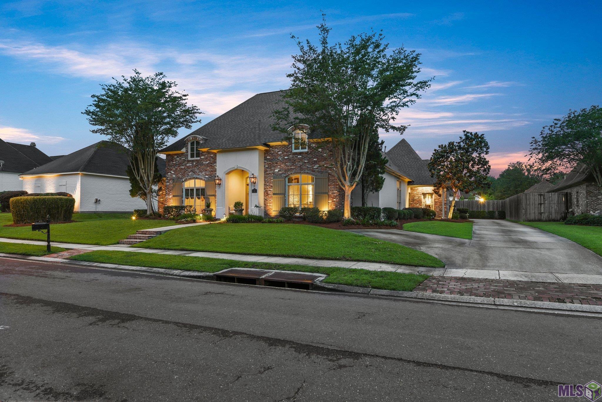 413 Long Meadow Drive, Baton Rouge, LA 70810 MLSBOX