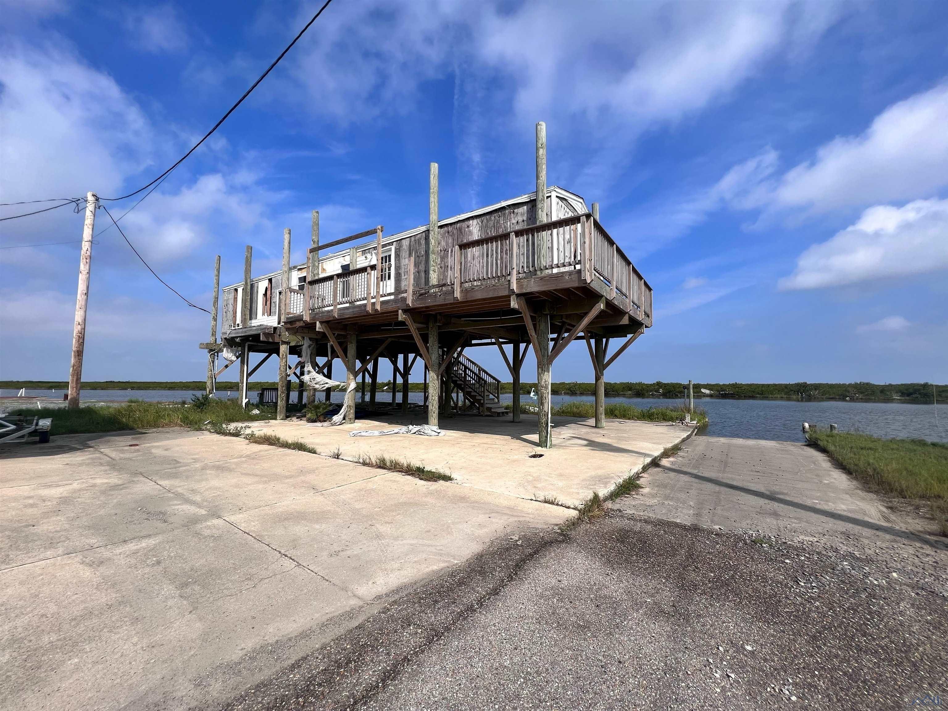 143 GORMLEY LANE, GRAND ISLE, LA 70358 Coastal Realty Group
