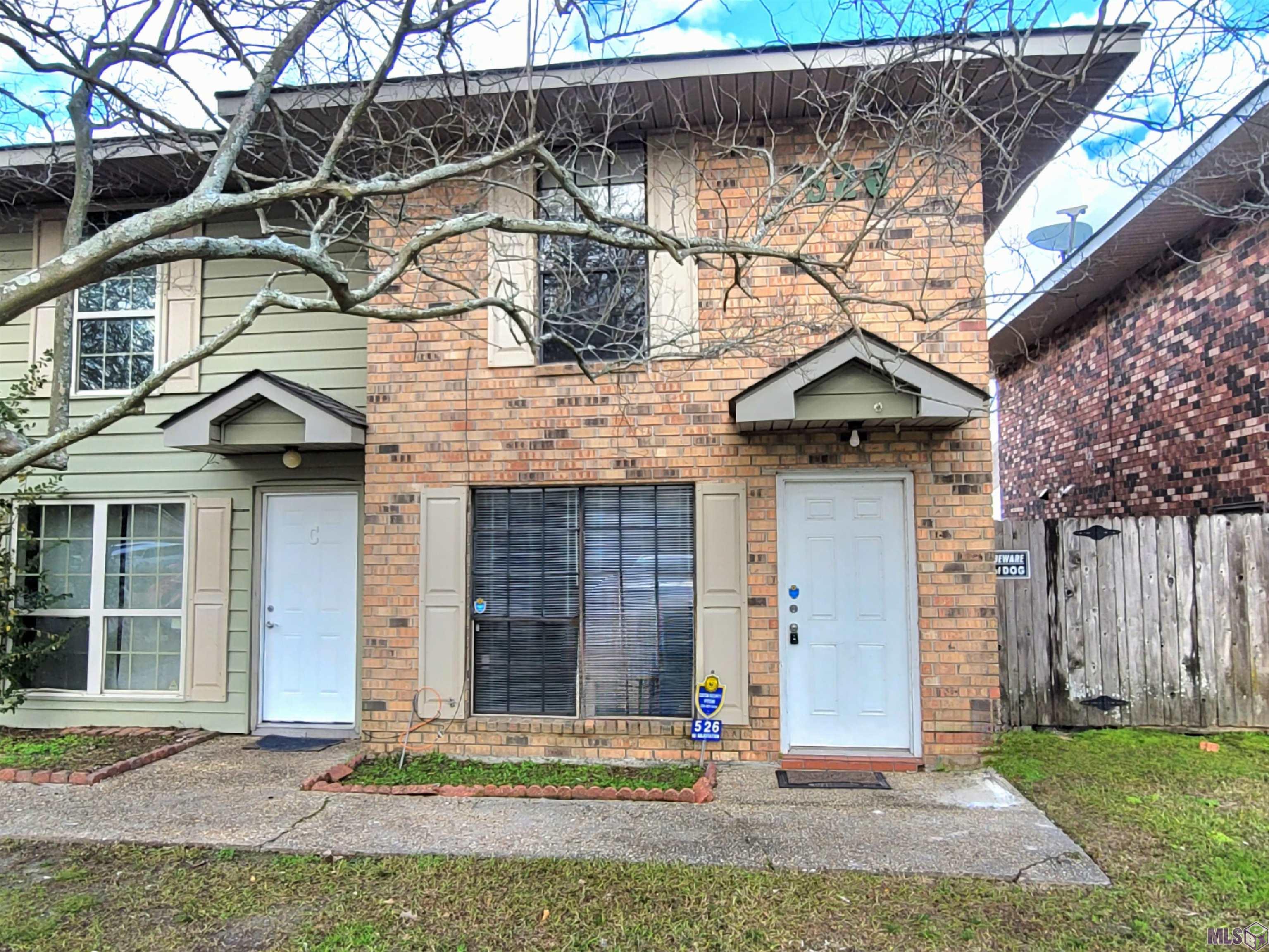 listing main picture