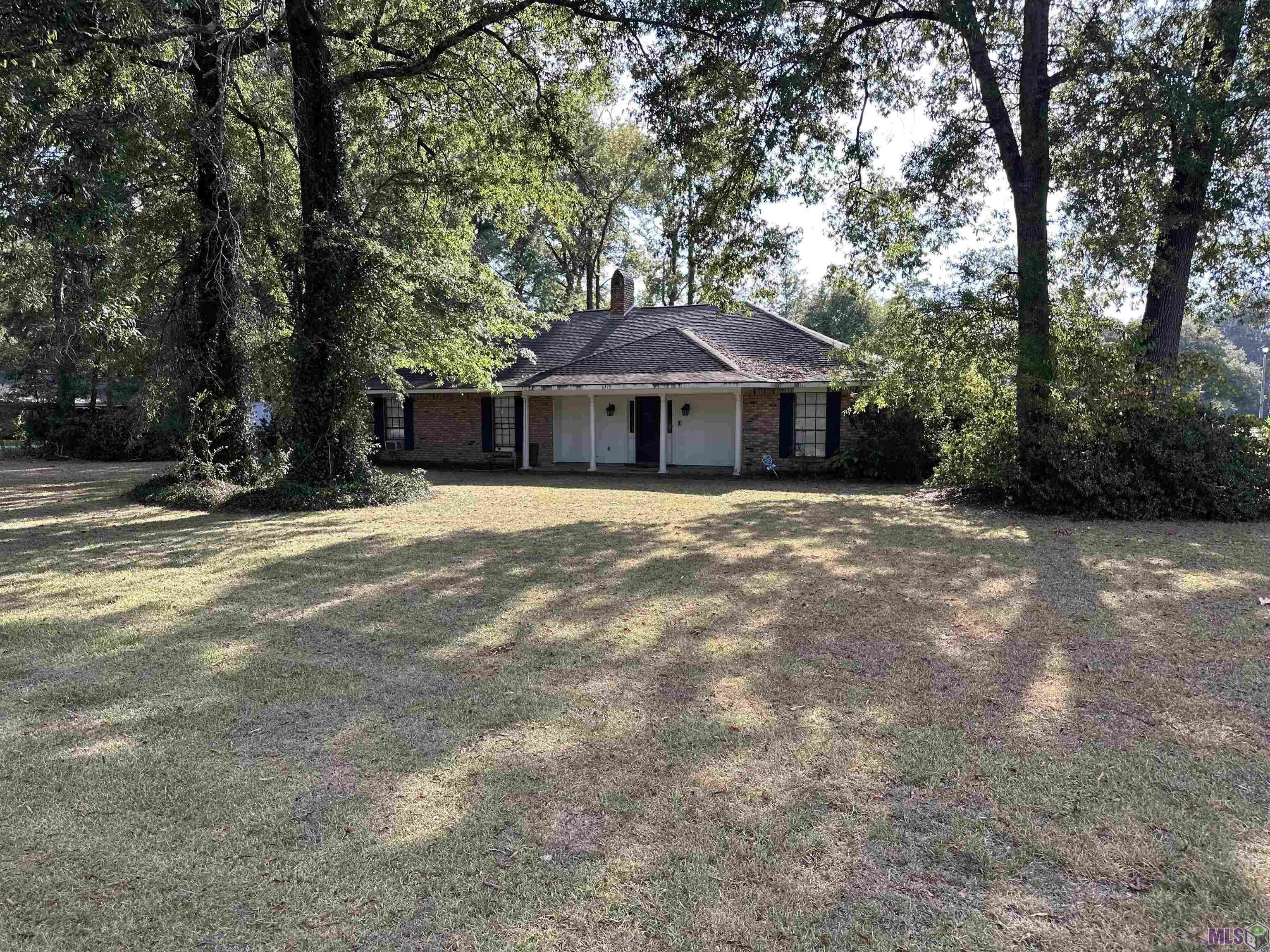 6415 E Castledale Dr, Greenwell Springs, LA 70739 MLSBOX