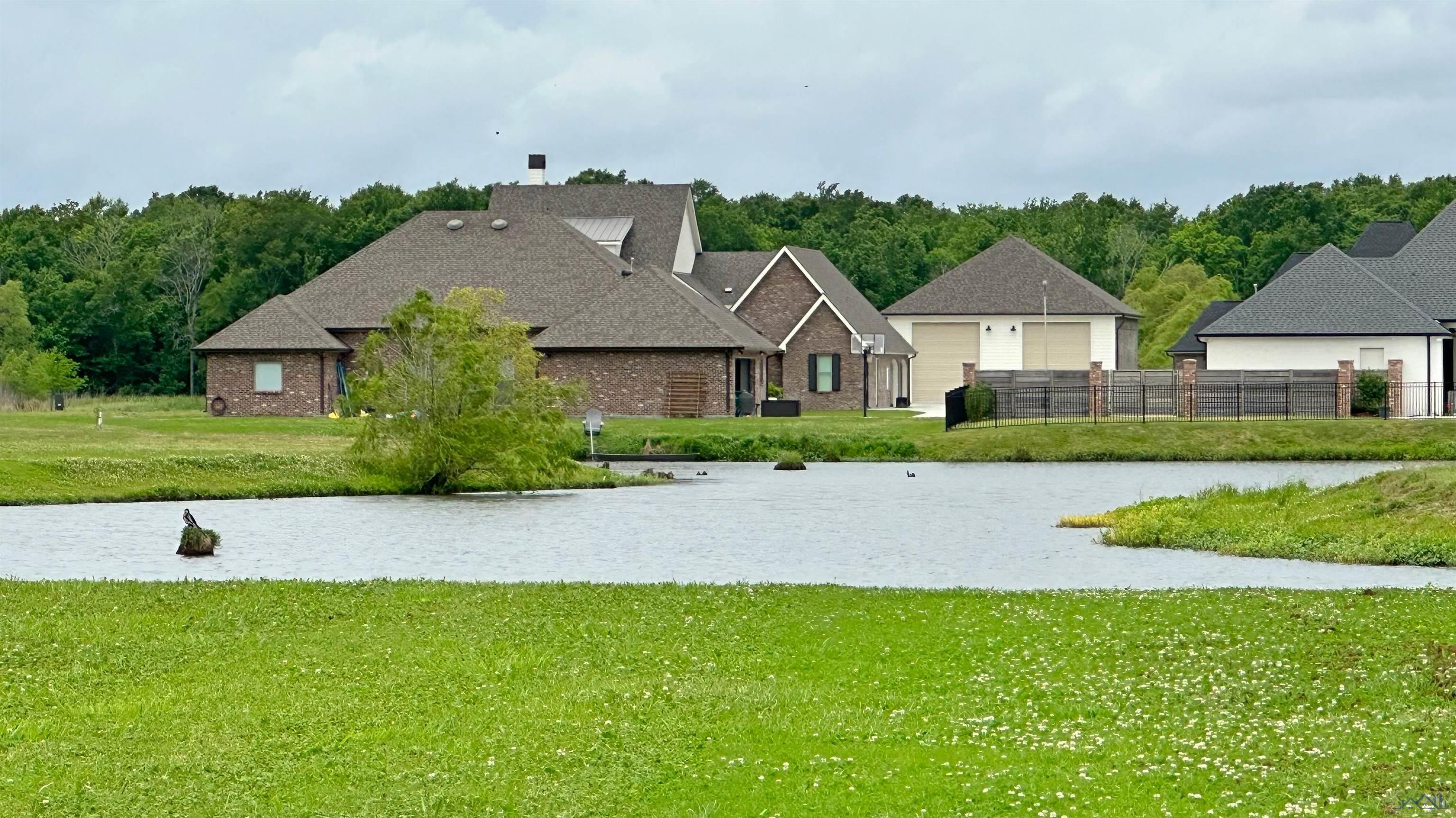 Global Wrapper Donnes Real Estate