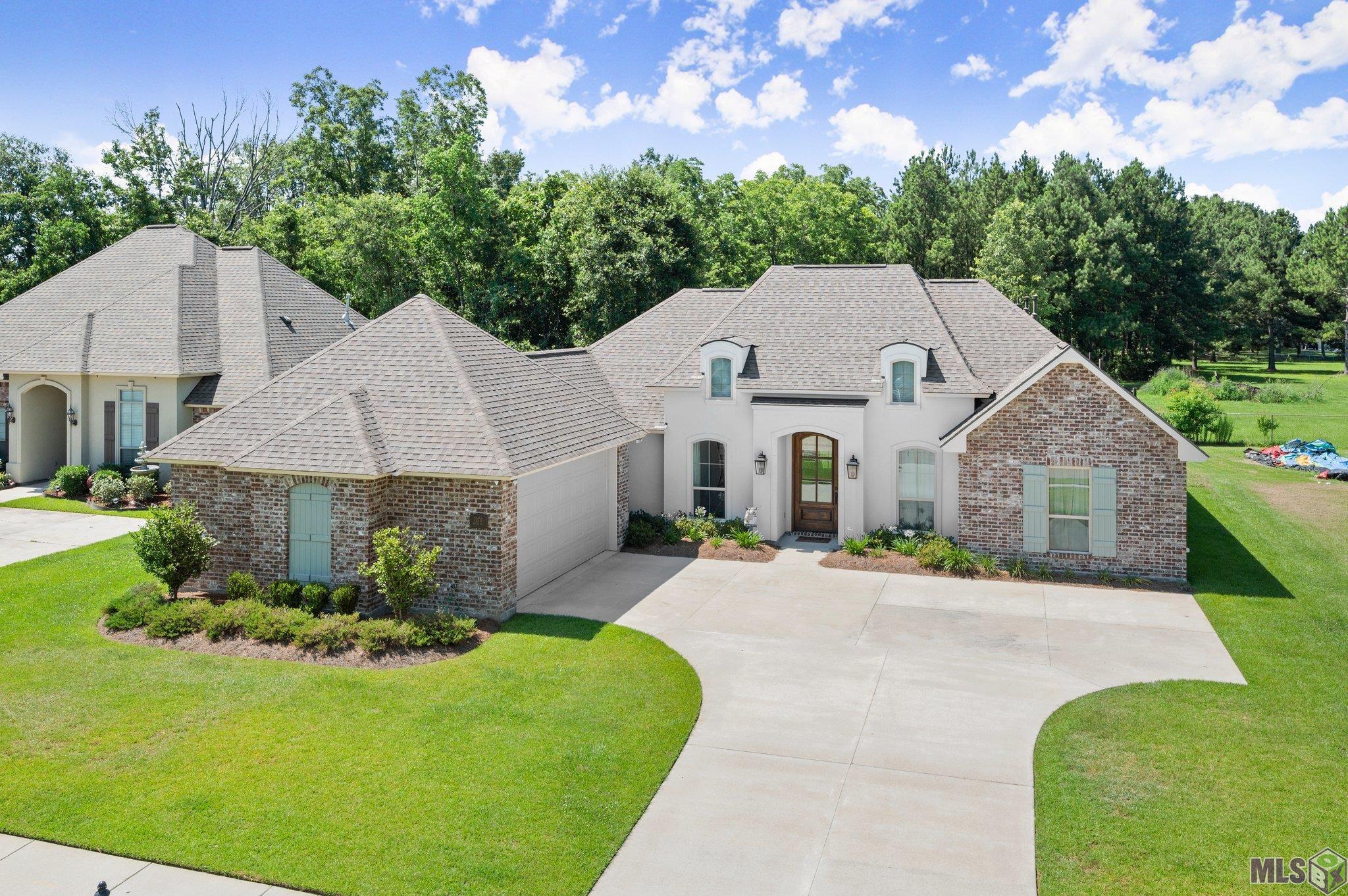 7270 Bessie Drive, Denham Springs, LA 70706 MLSBOX