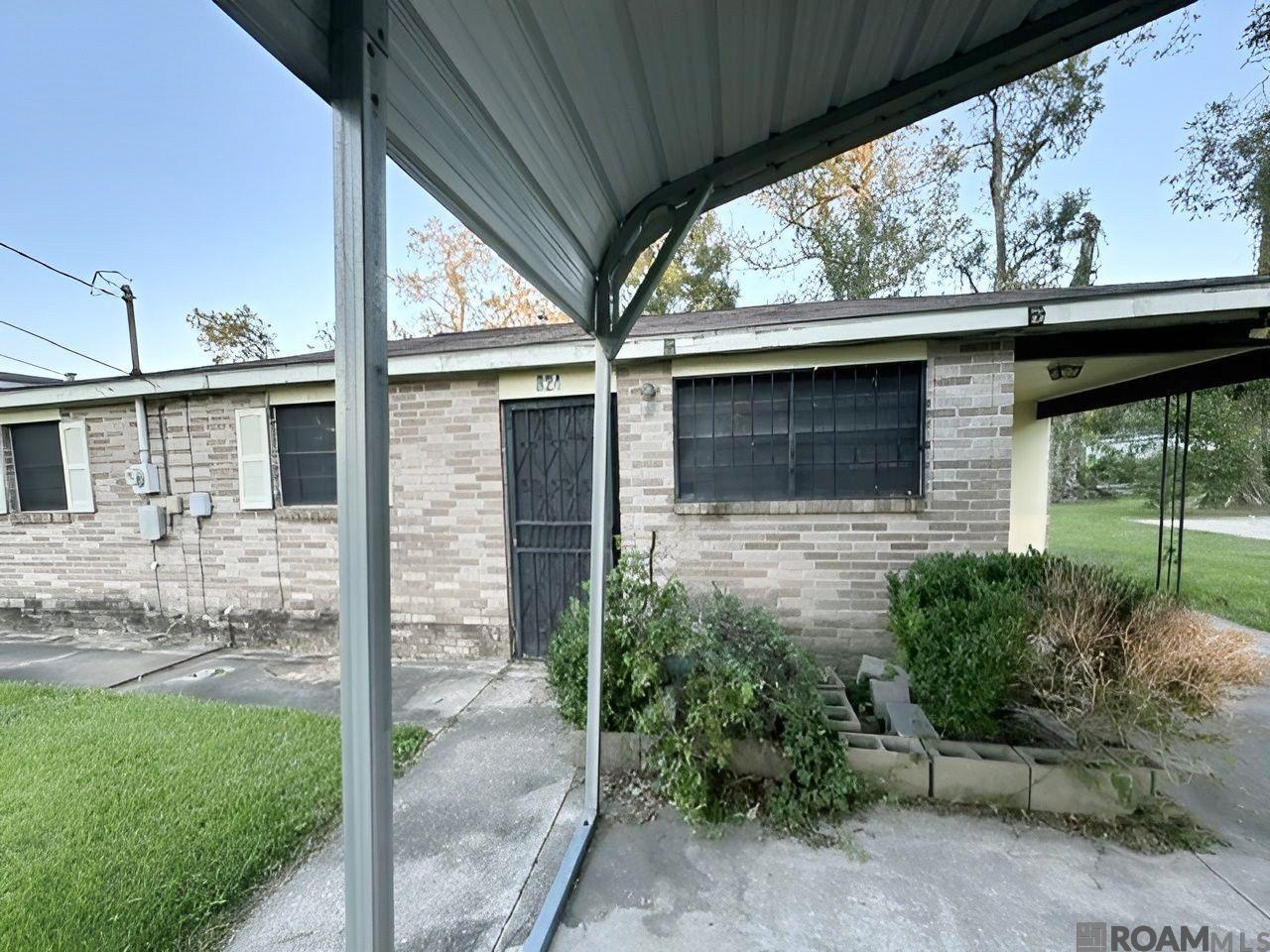 824 S Abe Ave, Gonzales, LA 70737 MLSBOX