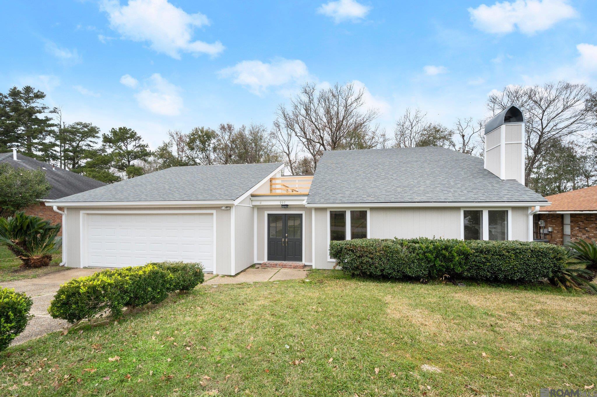 Central picture of website