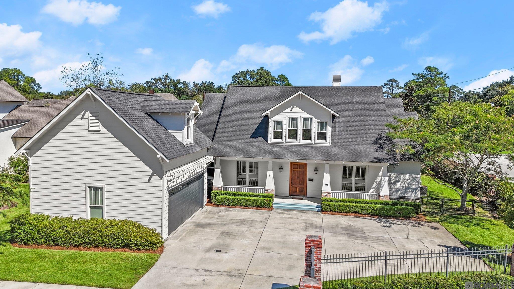 listing main picture