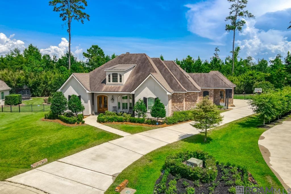 listing main picture